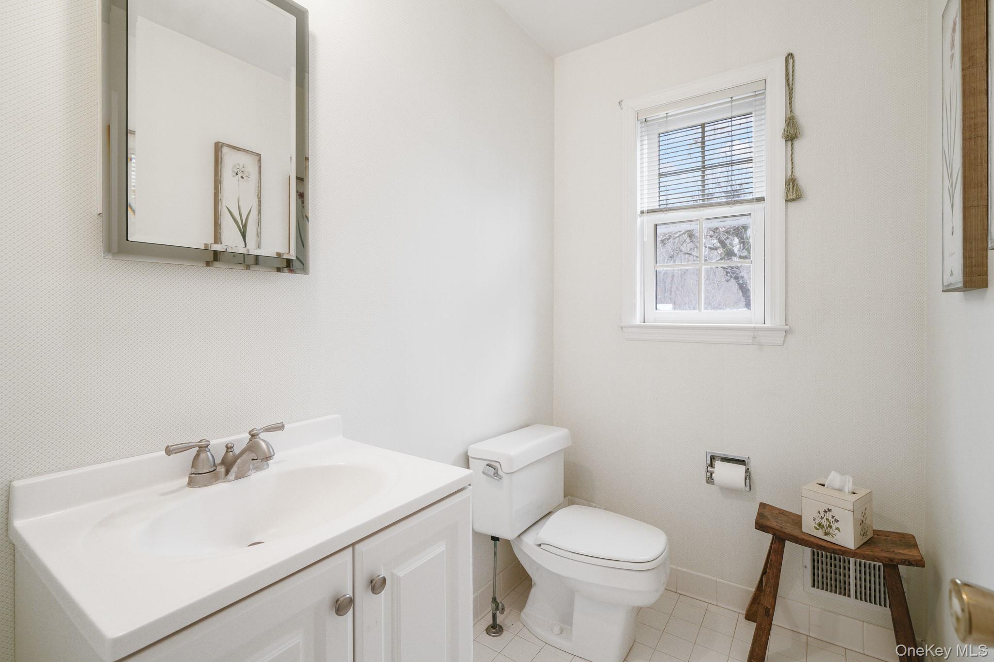 Condo Jay  Westchester County, NY 10518, MLS-940187-13