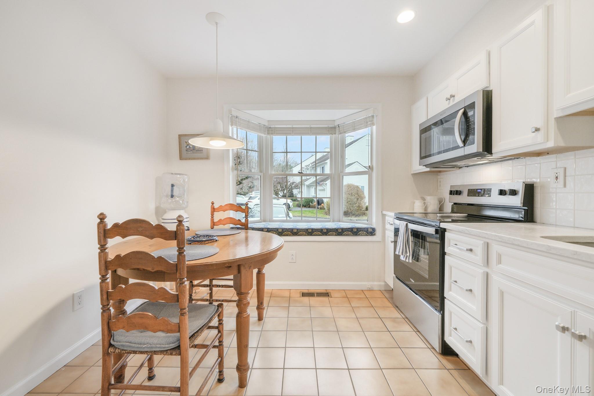 Condo Jay  Westchester County, NY 10518, MLS-940187-4