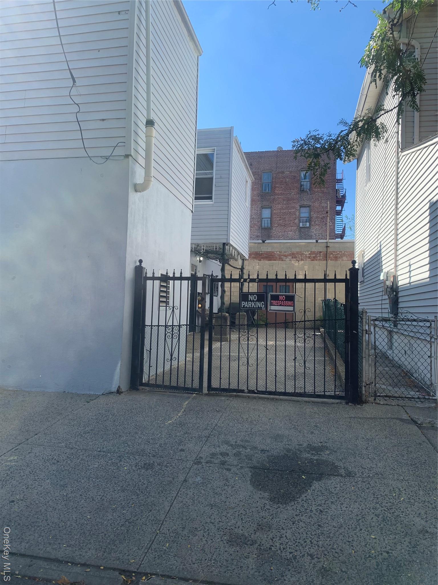 Commercial Sale White Plains  Bronx, NY 10470, MLS-940188-6
