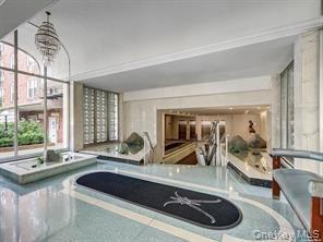 Apartment Little Neck Parkway  Queens, NY 11362, MLS-940201-8