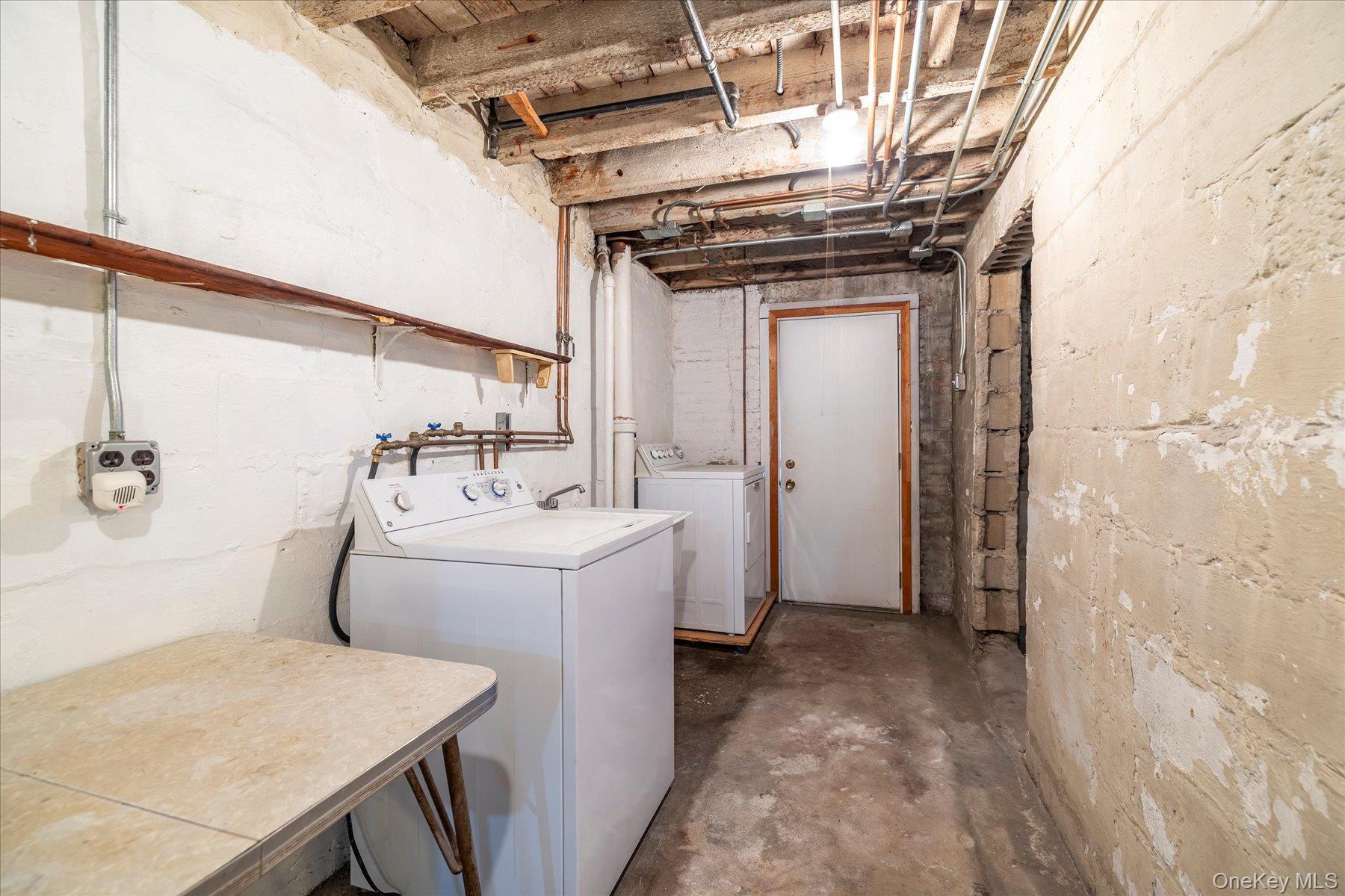 Single Family 66th Queens, NY 11378, MLS-940207-19