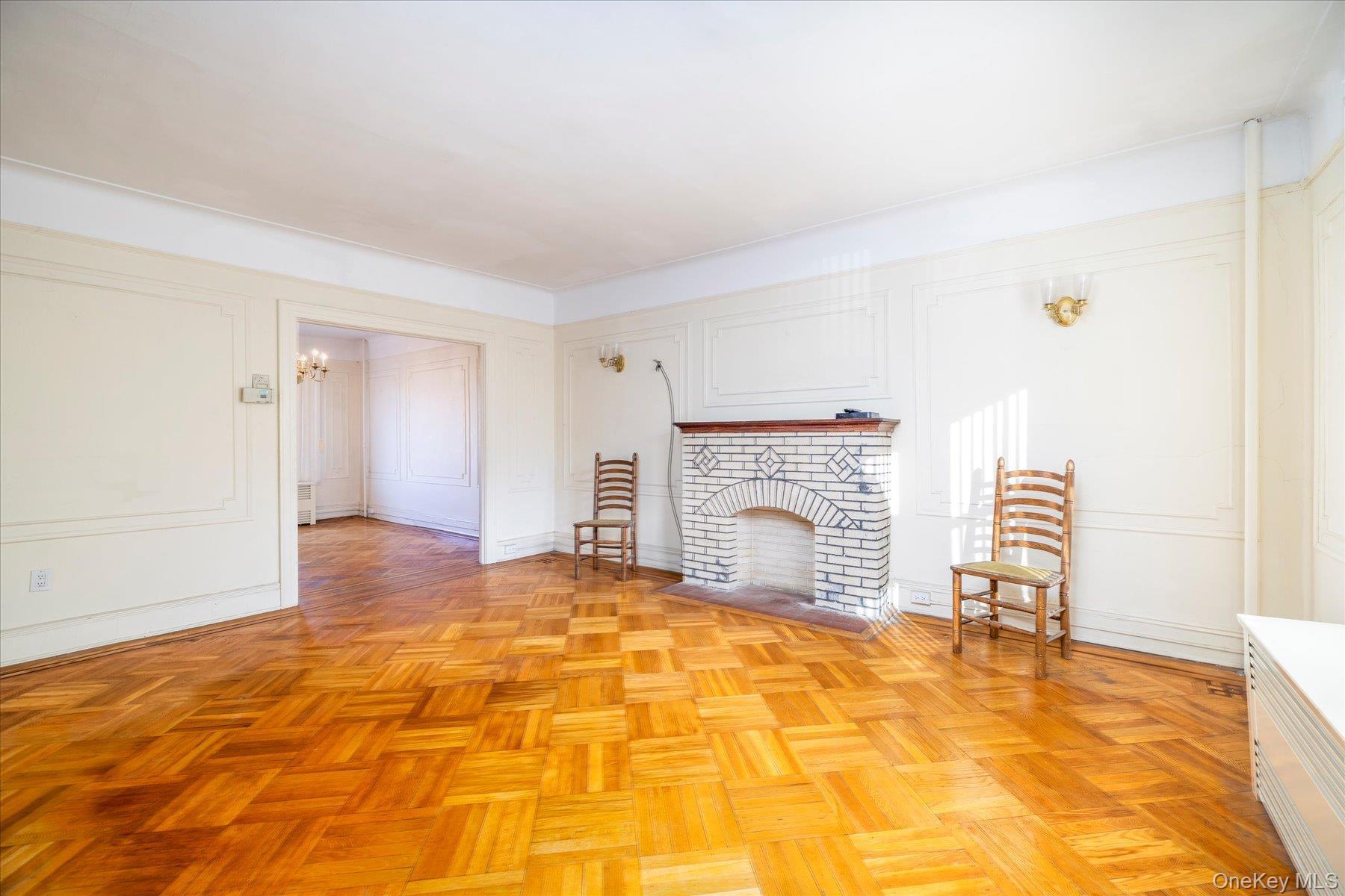 Single Family 66th Queens, NY 11378, MLS-940207-4