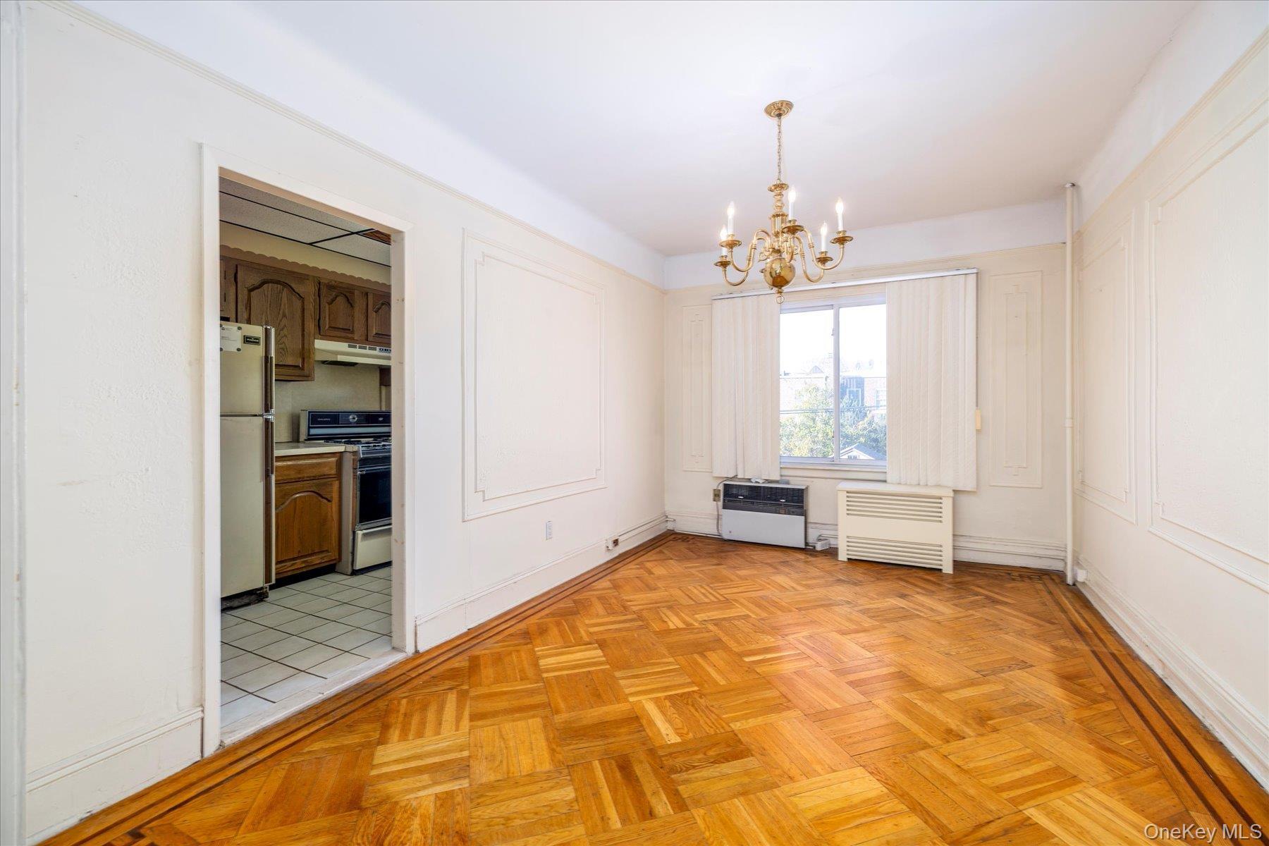 Single Family 66th Queens, NY 11378, MLS-940207-6