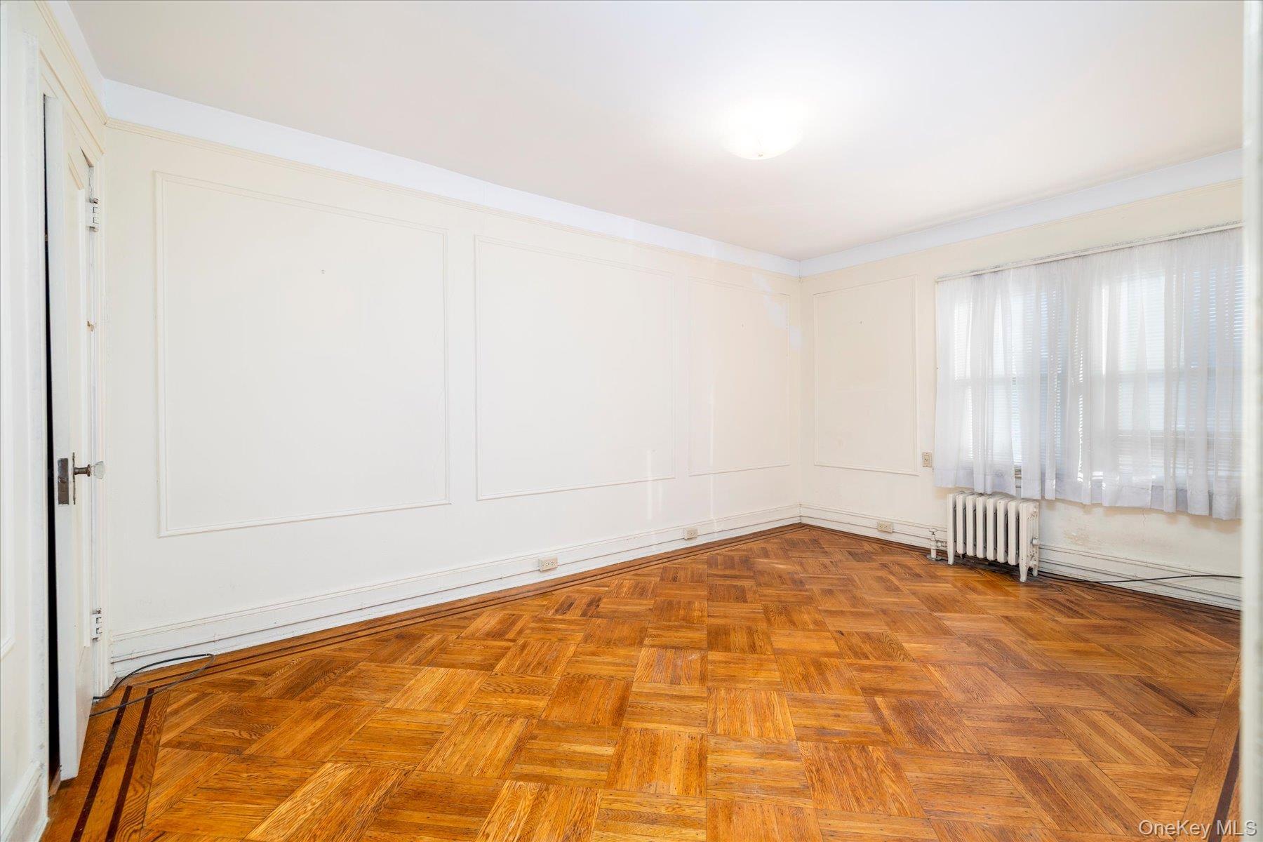 Single Family 66th Queens, NY 11378, MLS-940207-8