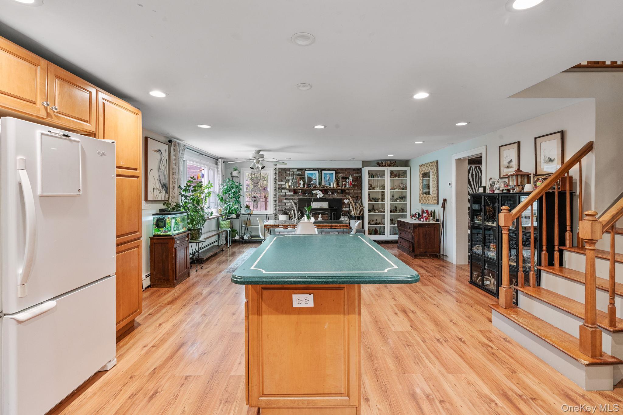 Single Family North Country Suffolk County, NY 11764, MLS-940224-10