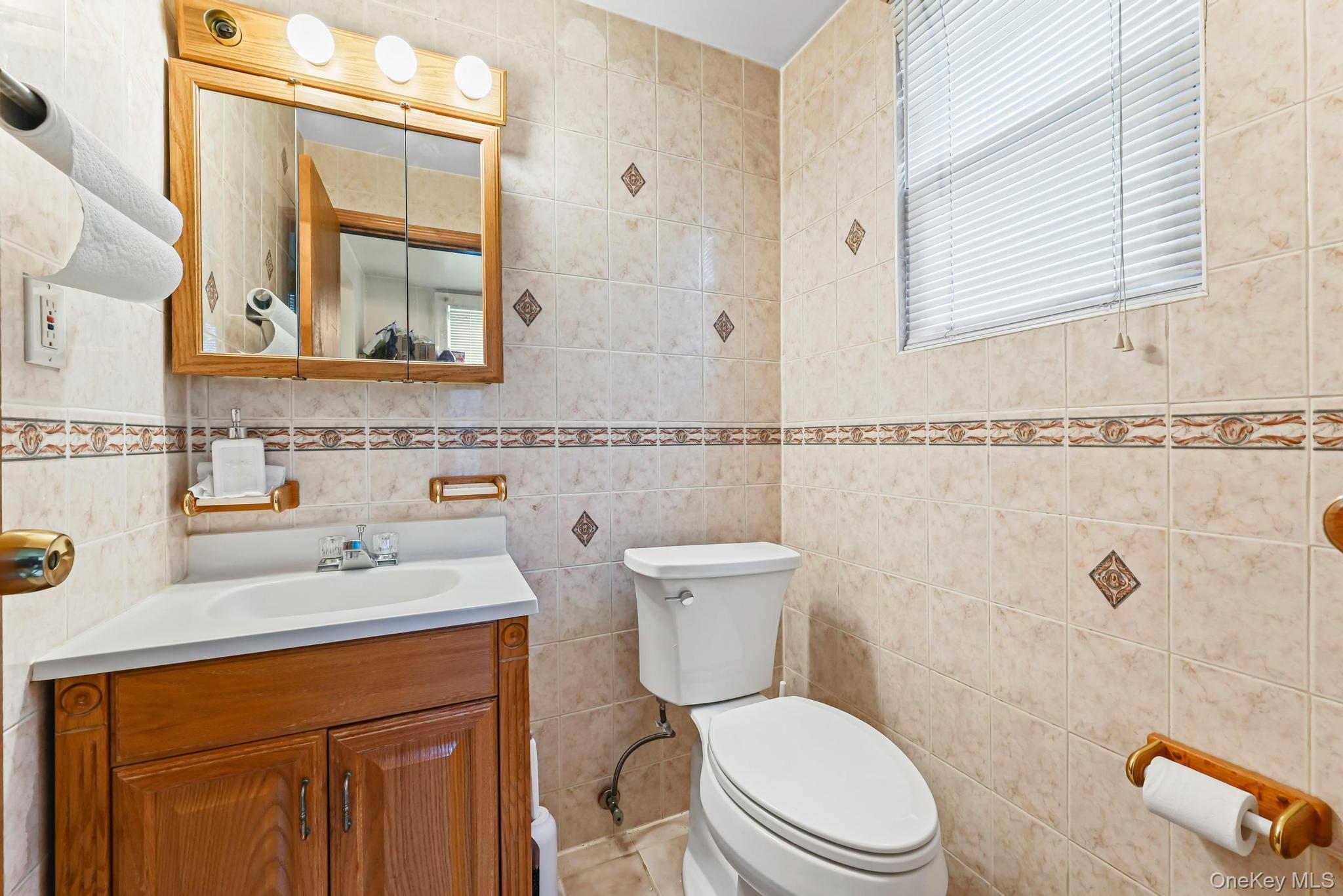 Single Family Lewiston Avenue Queens, NY 11412, MLS-940228-13