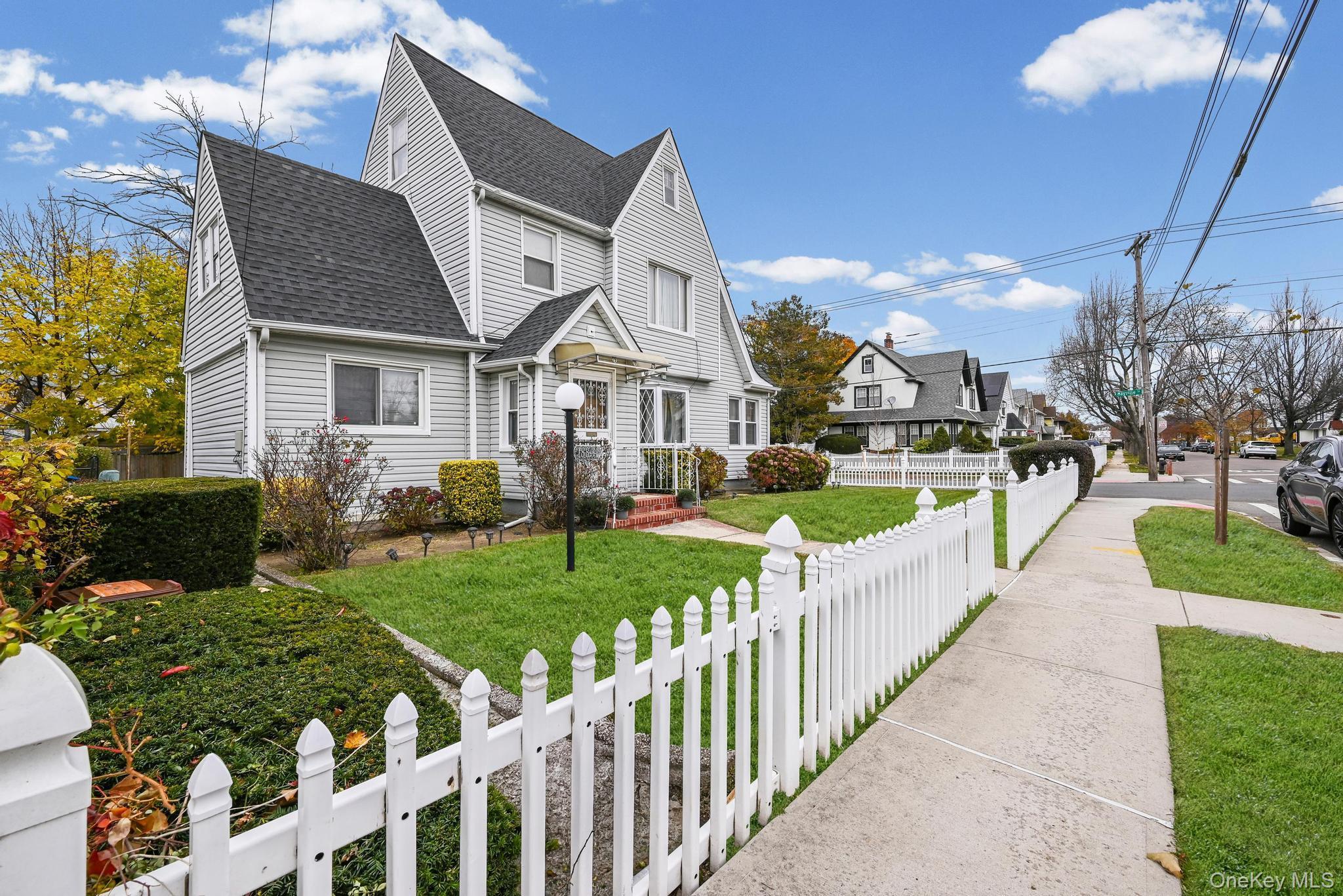 Single Family Lewiston Avenue Queens, NY 11412, MLS-940228-2