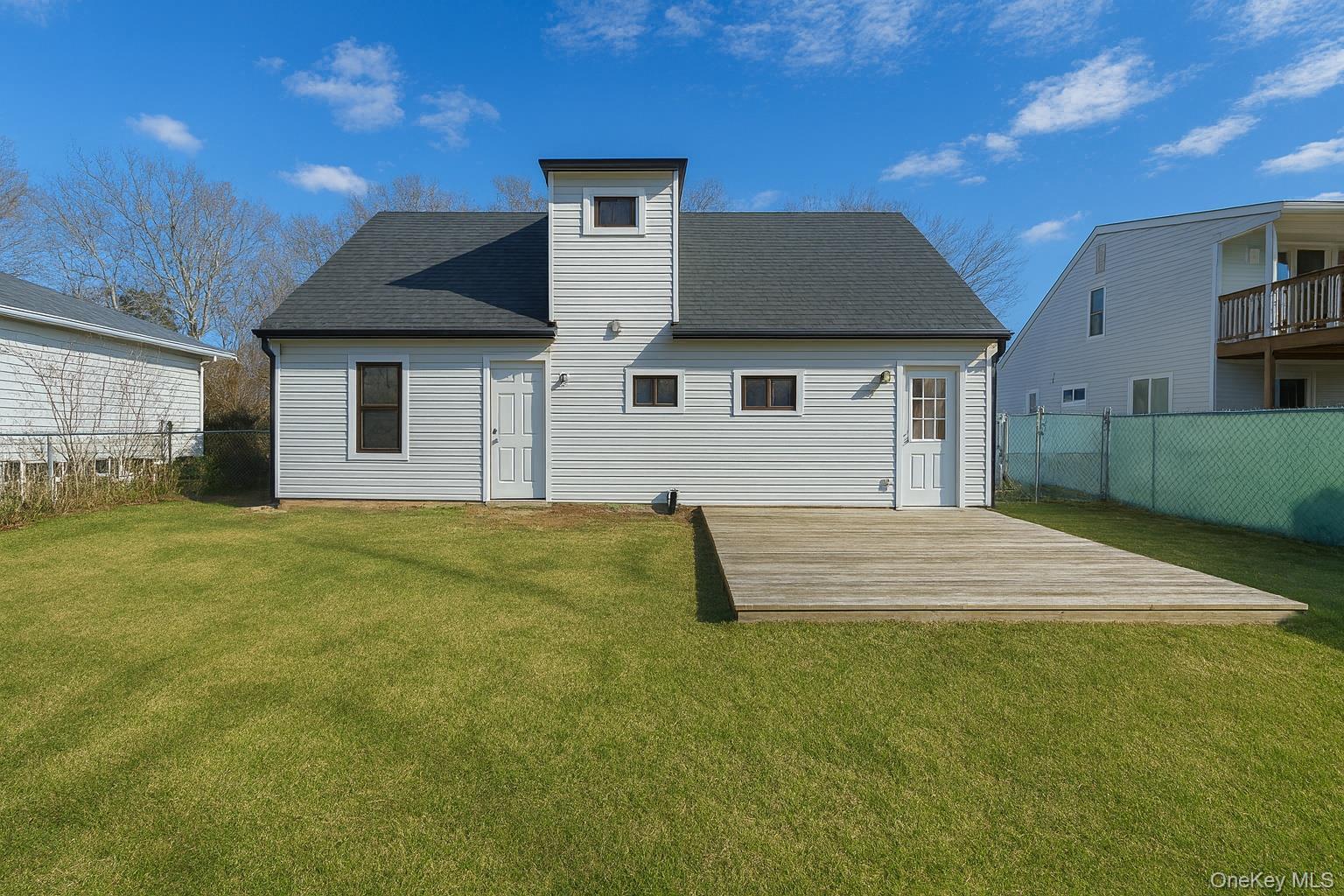 Single Family Oak  Suffolk County, NY 11967, MLS-940232-15