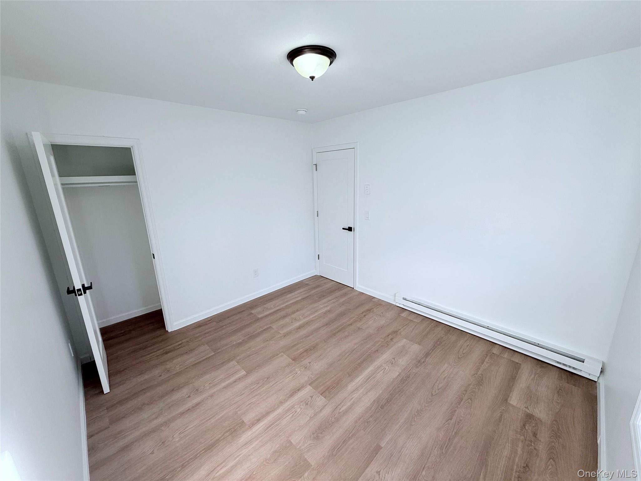 Single Family Oak  Suffolk County, NY 11967, MLS-940232-6