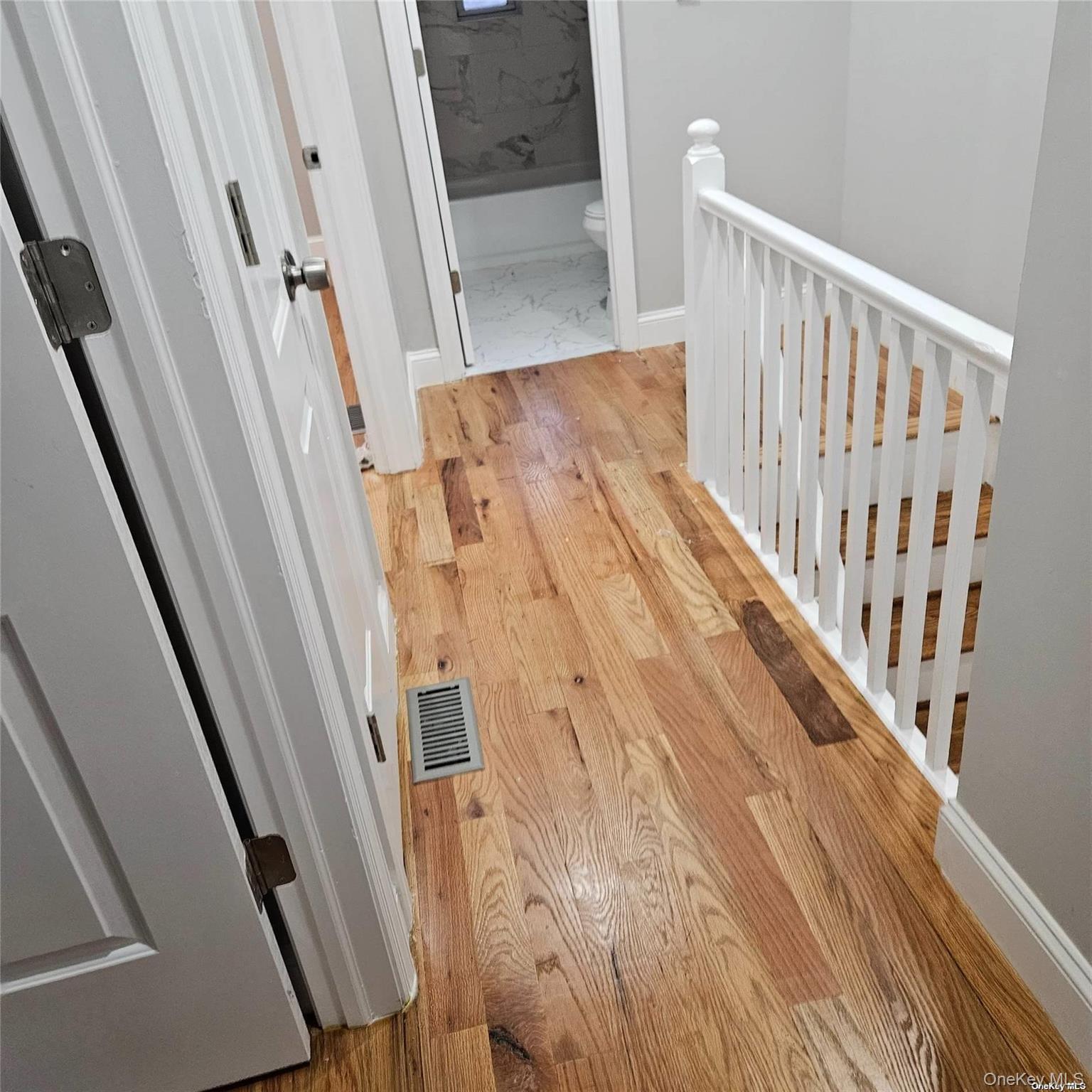 Single Family Hunt Bronx, NY 10462, MLS-940233-7