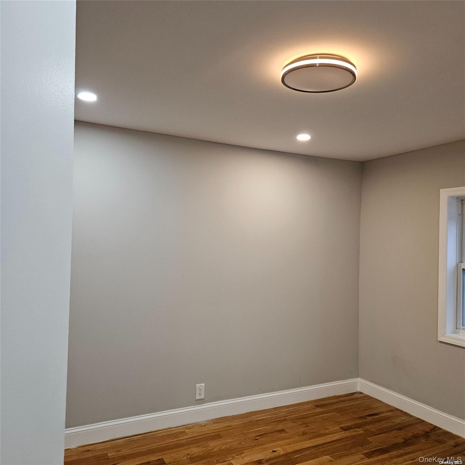 Single Family Hunt Bronx, NY 10462, MLS-940233-9