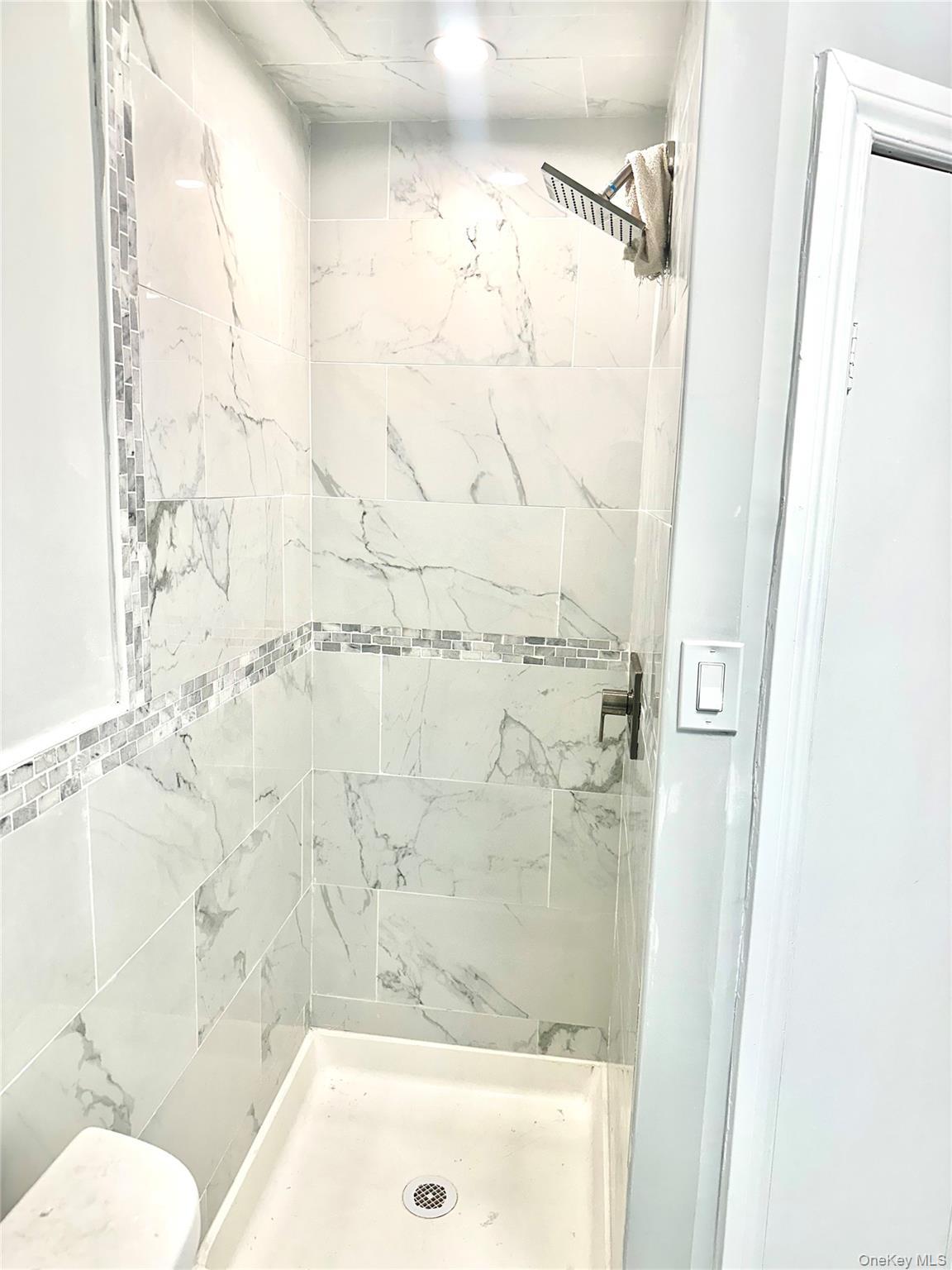 Single Family 231st  Queens, NY 11413, MLS-940255-20