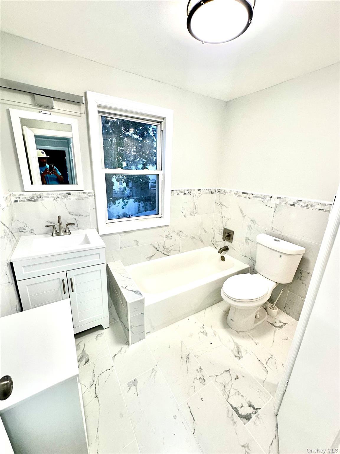 Single Family 231st  Queens, NY 11413, MLS-940255-21