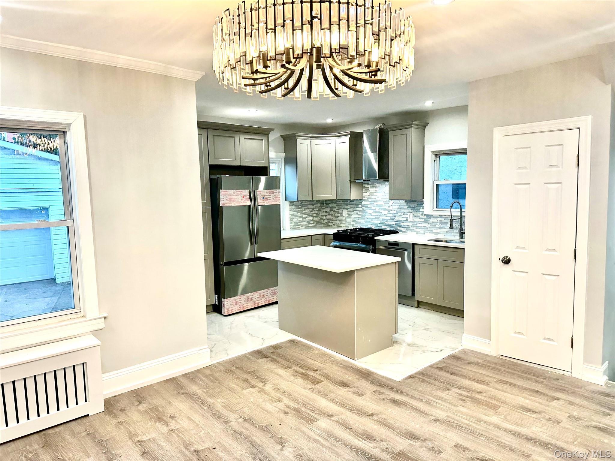 Single Family 231st  Queens, NY 11413, MLS-940255-5