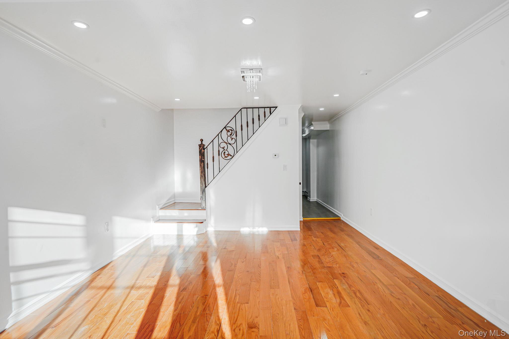 Single Family 118th  Queens, NY 11434, MLS-940278-4