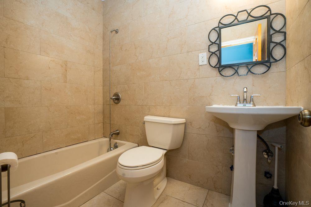 Single Family Independence Bronx, NY 10463, MLS-940287-28