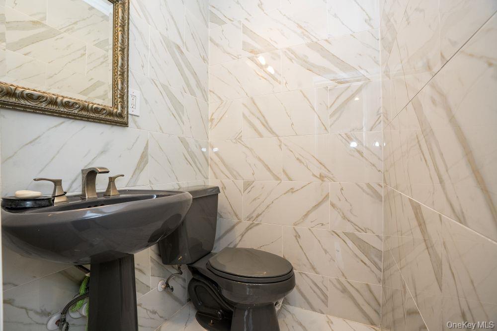 Single Family Independence Bronx, NY 10463, MLS-940287-29