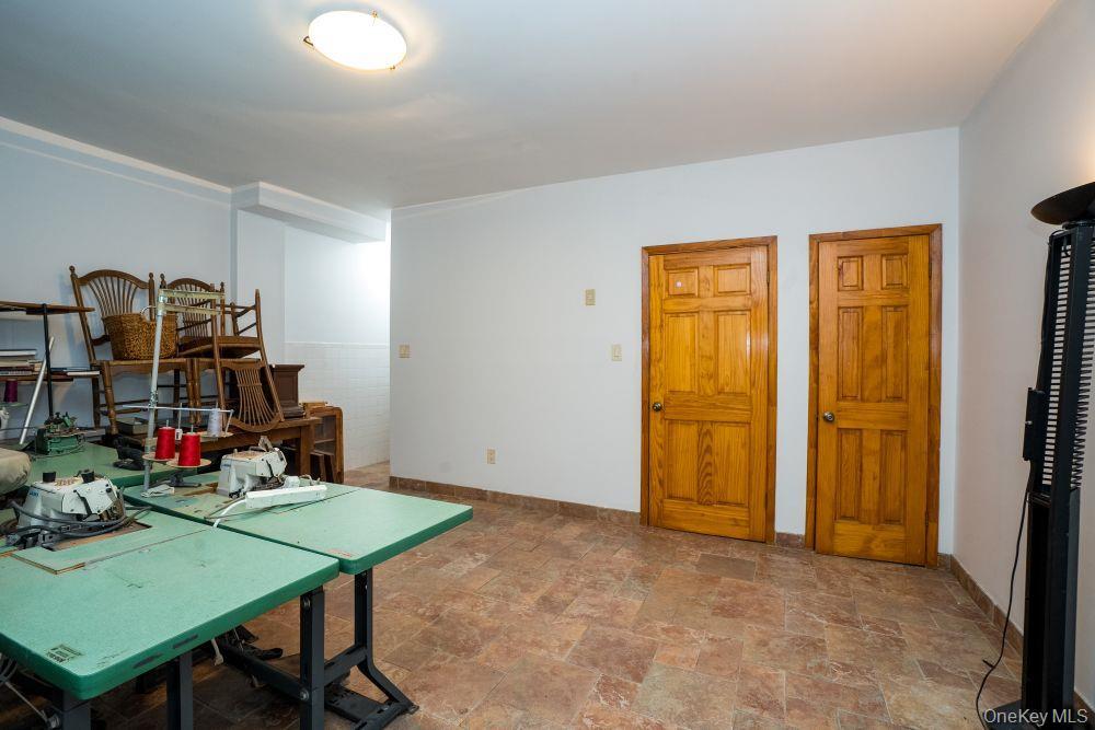 Single Family Independence Bronx, NY 10463, MLS-940287-33