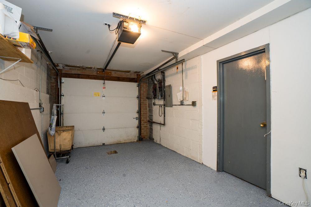 Single Family Independence Bronx, NY 10463, MLS-940287-39