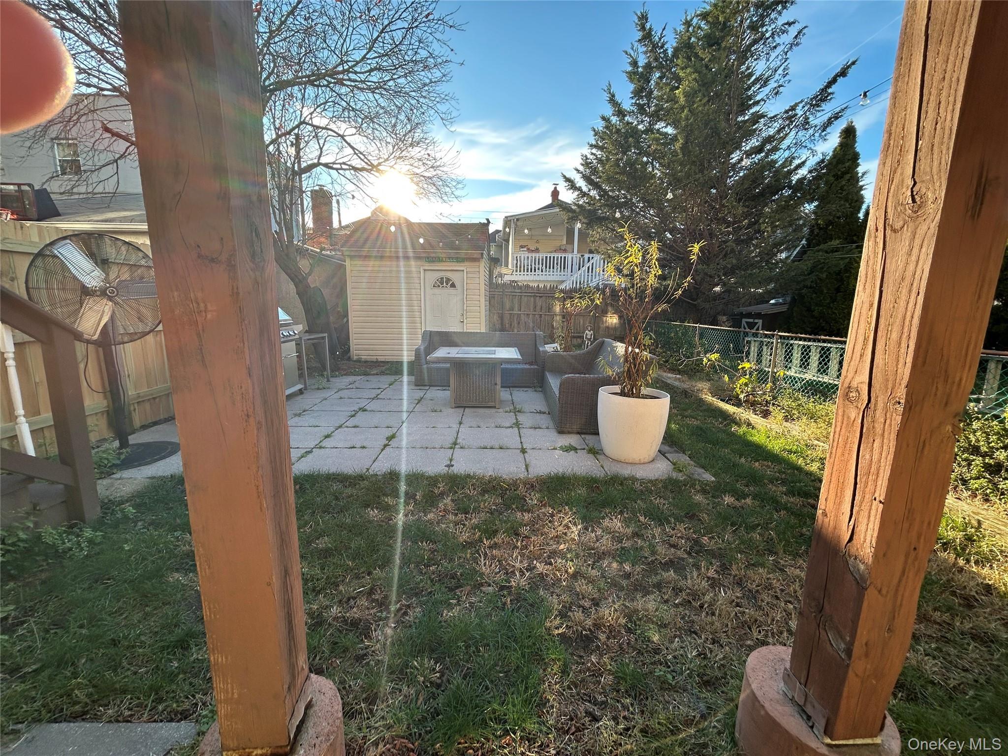 Single Family Calhoun Bronx, NY 10465, MLS-940304-17