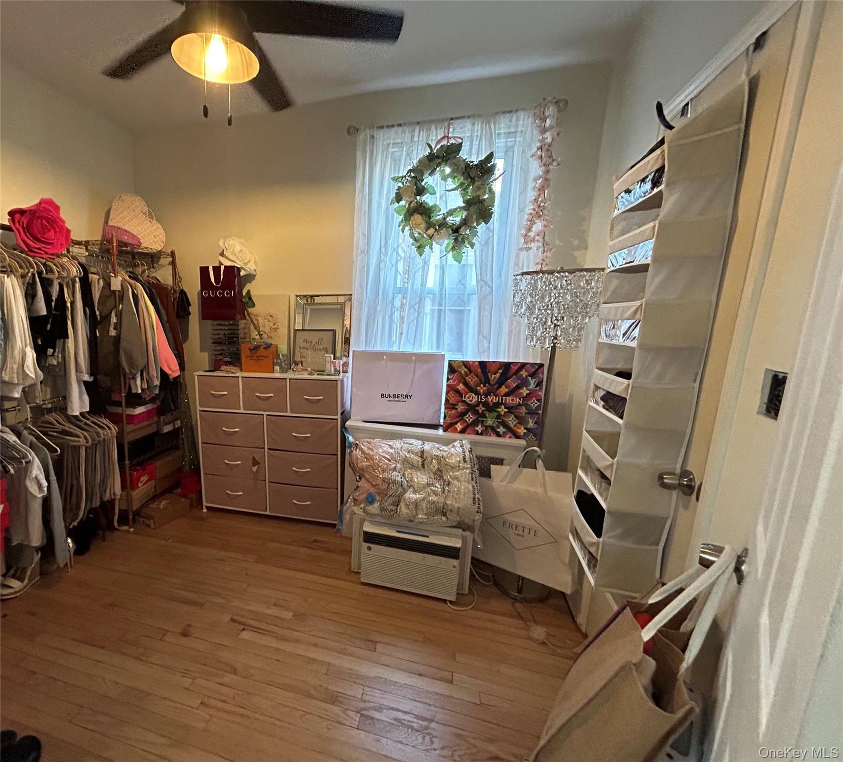 Single Family Calhoun Bronx, NY 10465, MLS-940304-2