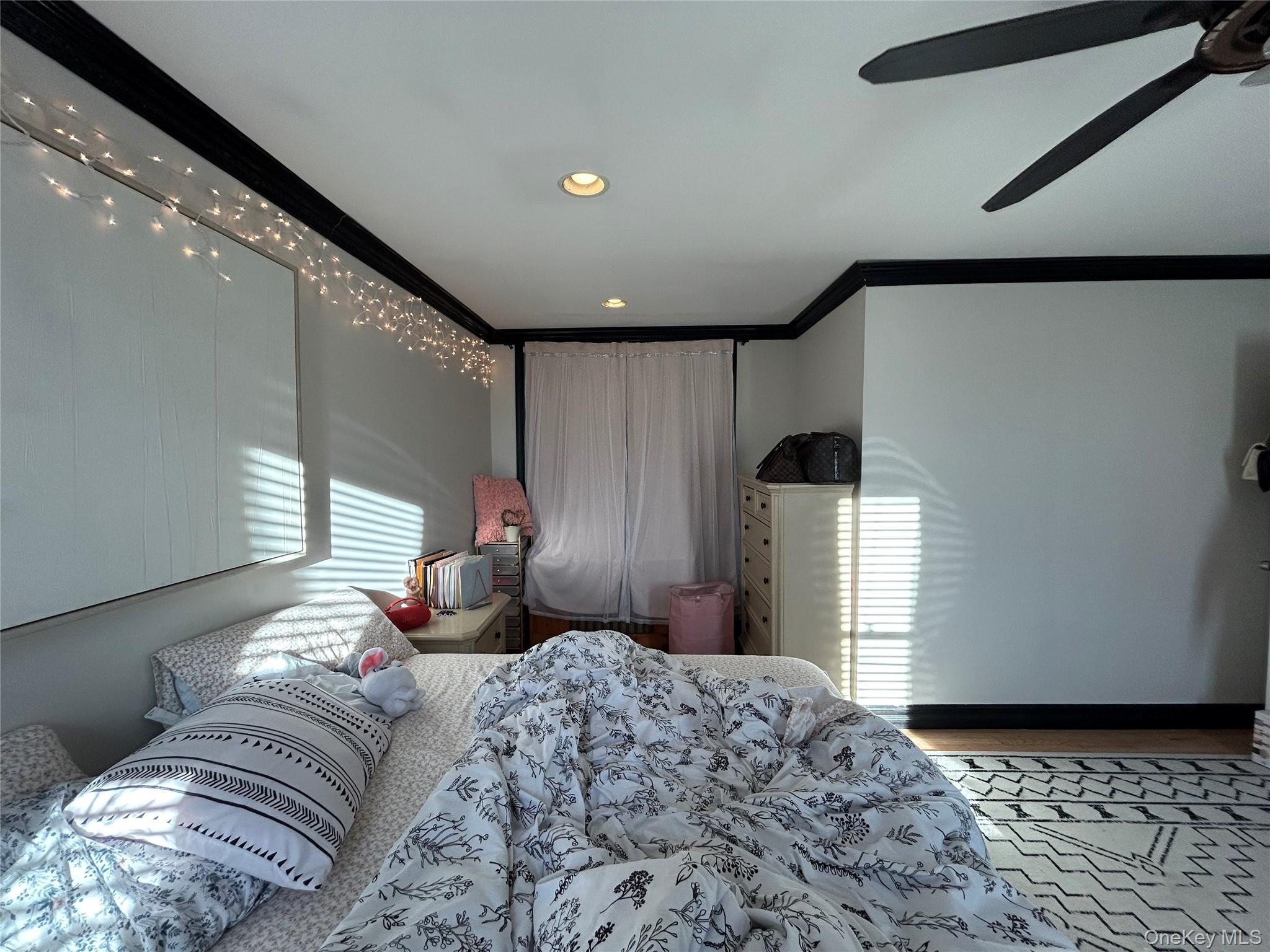 Single Family Calhoun Bronx, NY 10465, MLS-940304-4