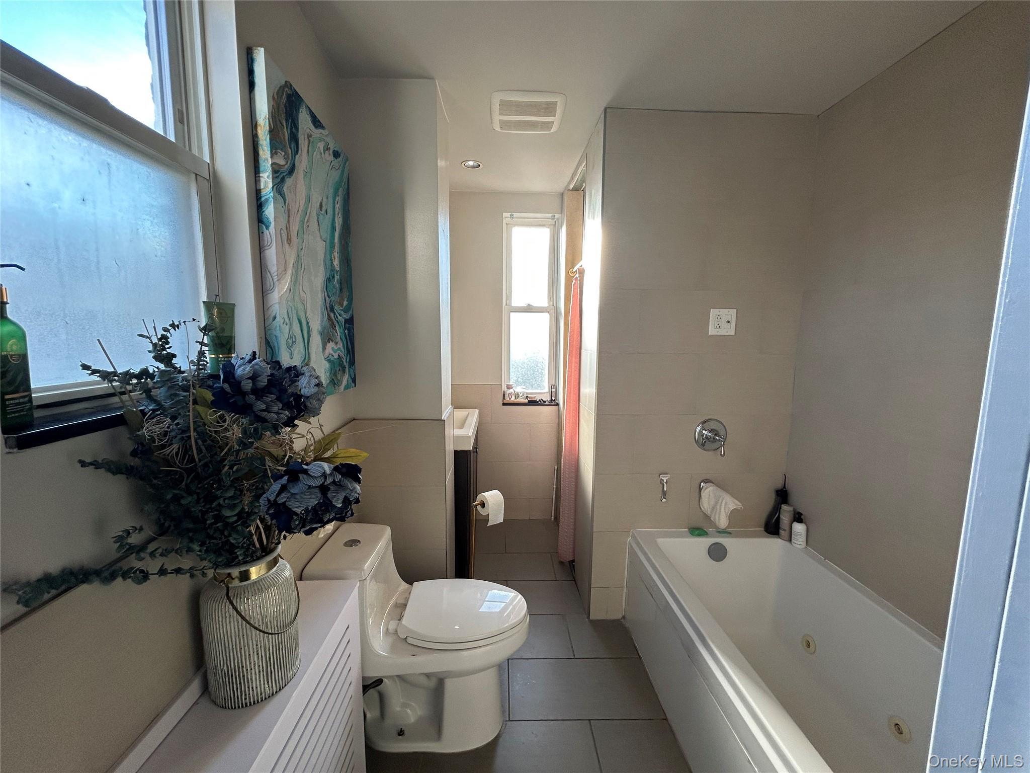 Single Family Calhoun Bronx, NY 10465, MLS-940304-7