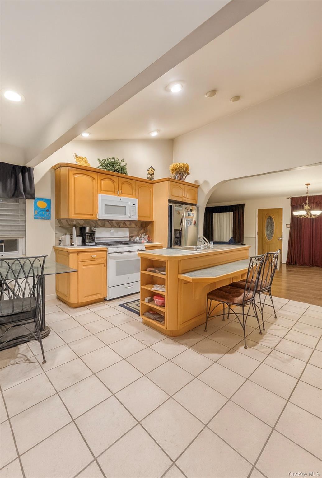 Single Family Fountain Suffolk County, NY 11784, MLS-940324-3