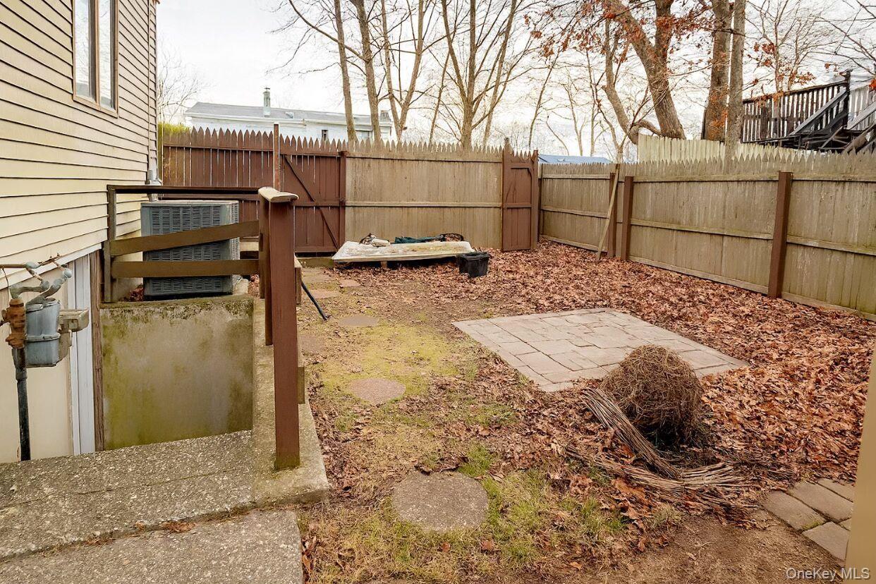 Single Family Fountain  Suffolk County, NY 11784, MLS-940324-9