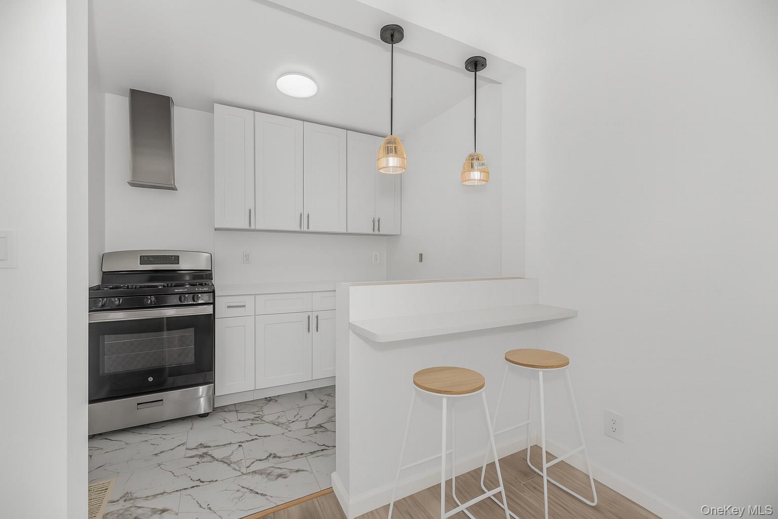 Single Family 178th Bronx, NY 10460, MLS-940334-18