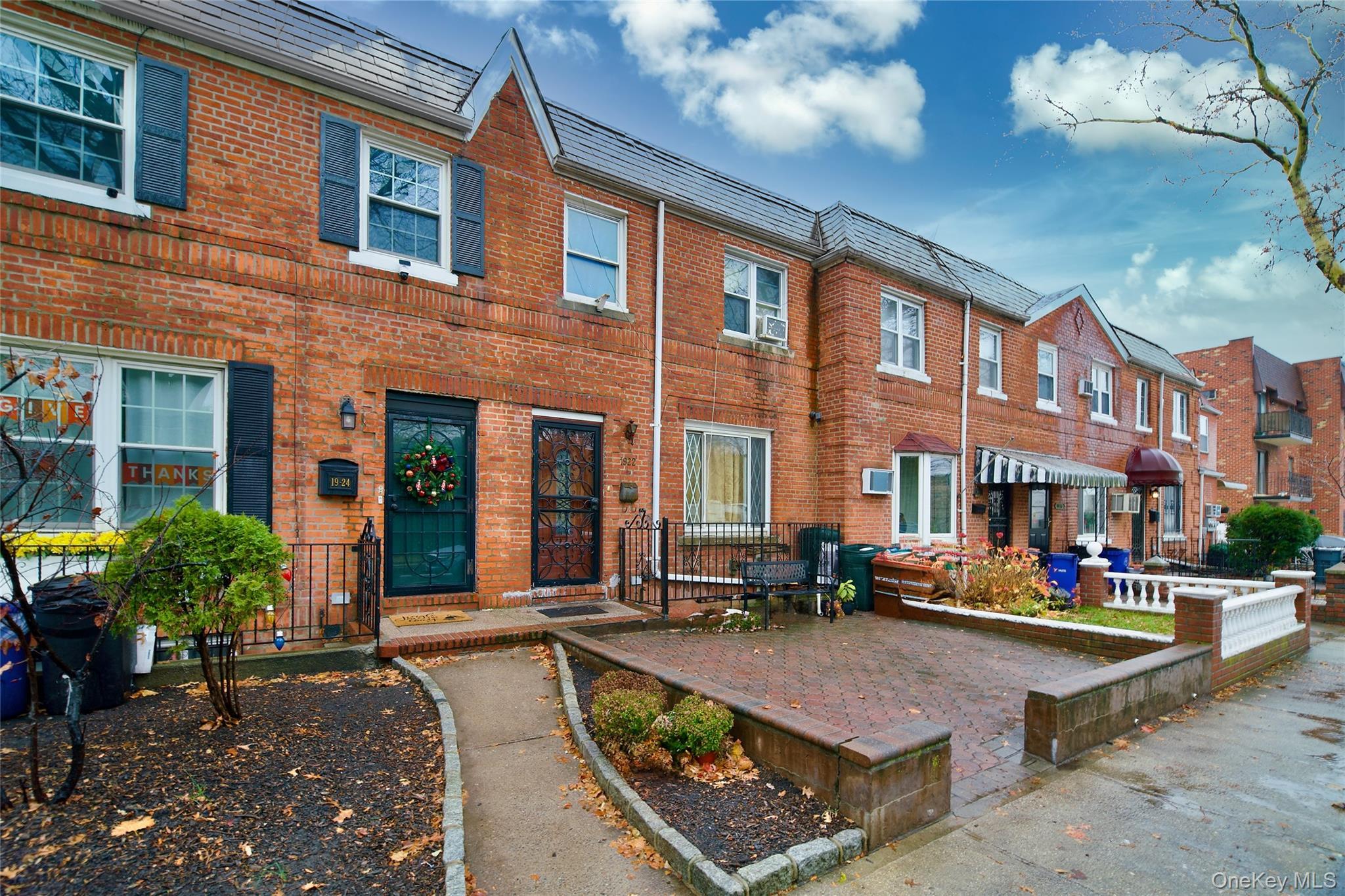 Single Family 81 Street  Queens, NY 11370, MLS-940362-3