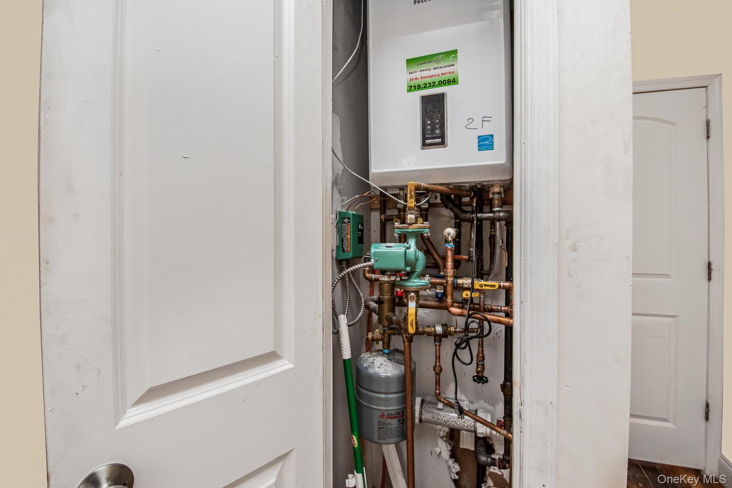 Single Family 226th  Bronx, NY 10466, MLS-940364-10