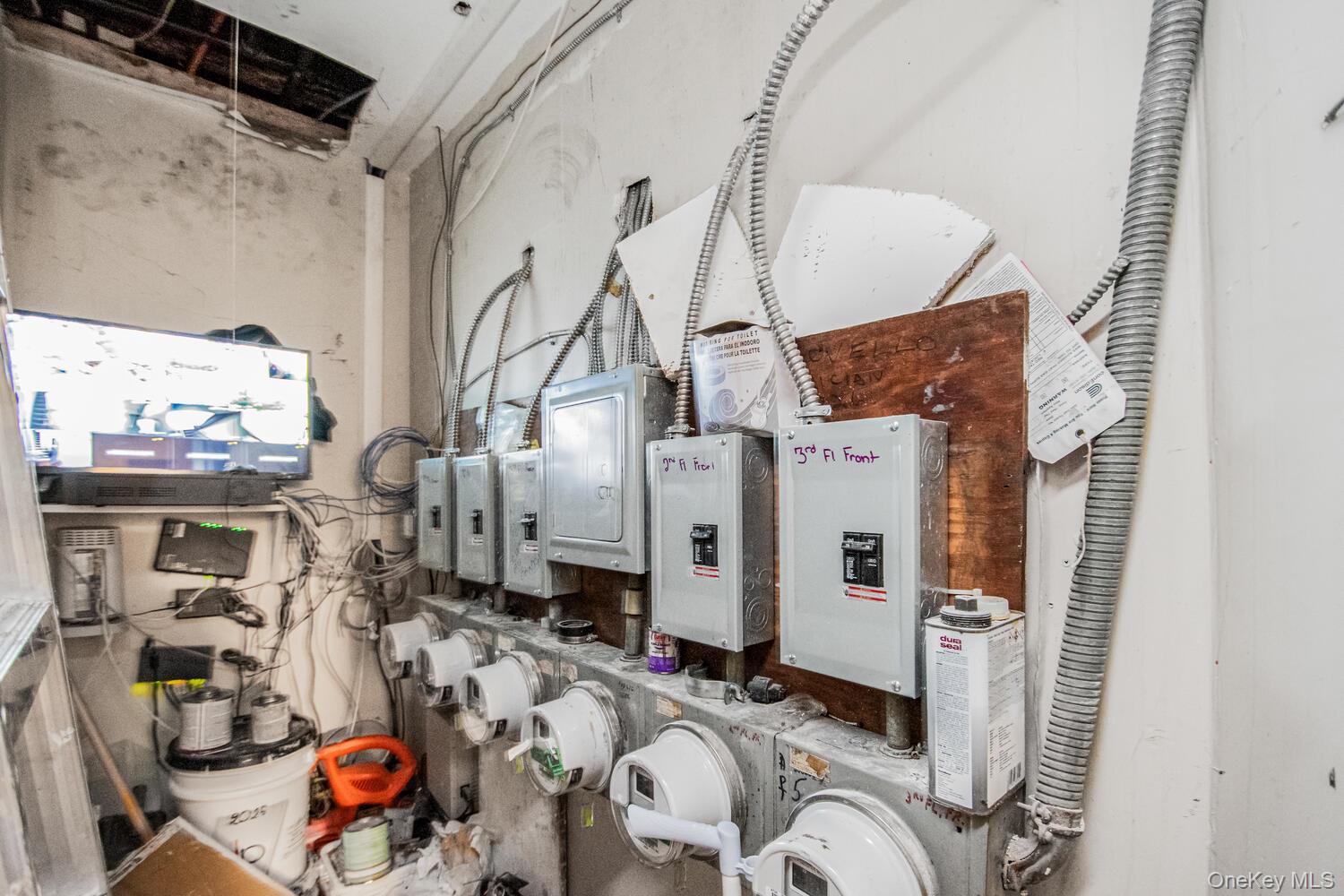 Single Family 226th  Bronx, NY 10466, MLS-940364-12