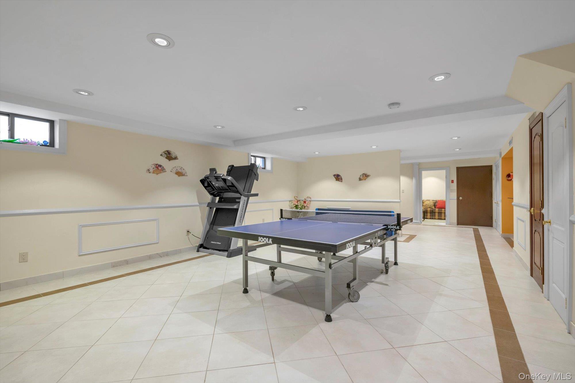 Single Family 229th  Queens, NY 11364, MLS-940378-22