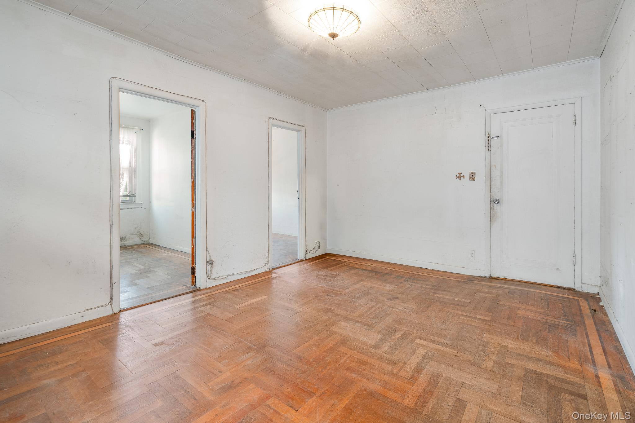 Single Family Buck  Bronx, NY 10461, MLS-940379-19