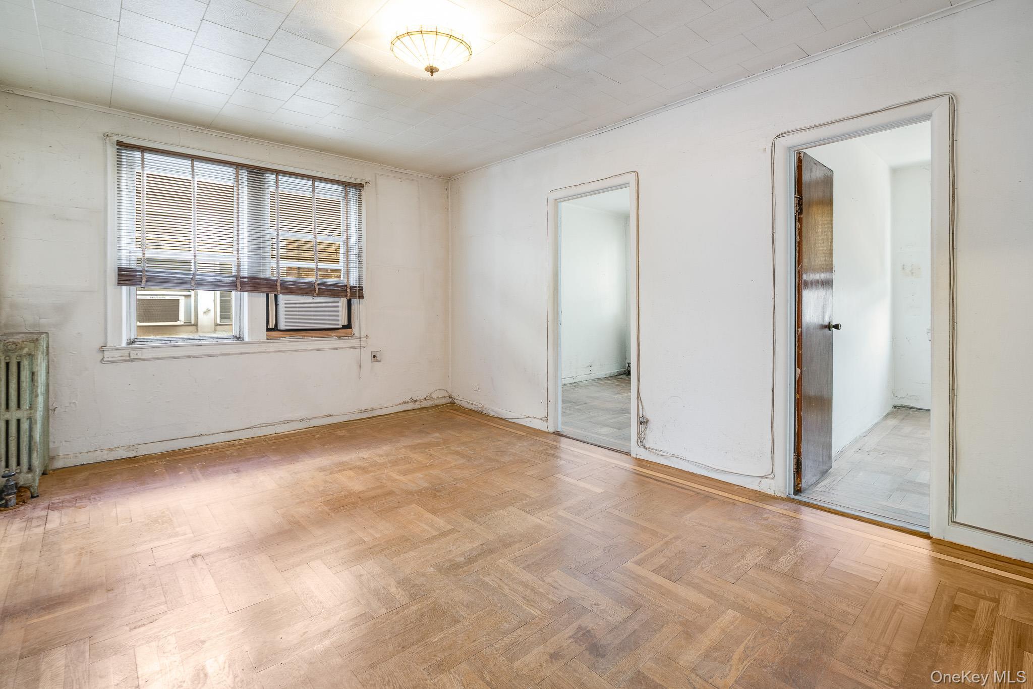 Single Family Buck  Bronx, NY 10461, MLS-940379-20