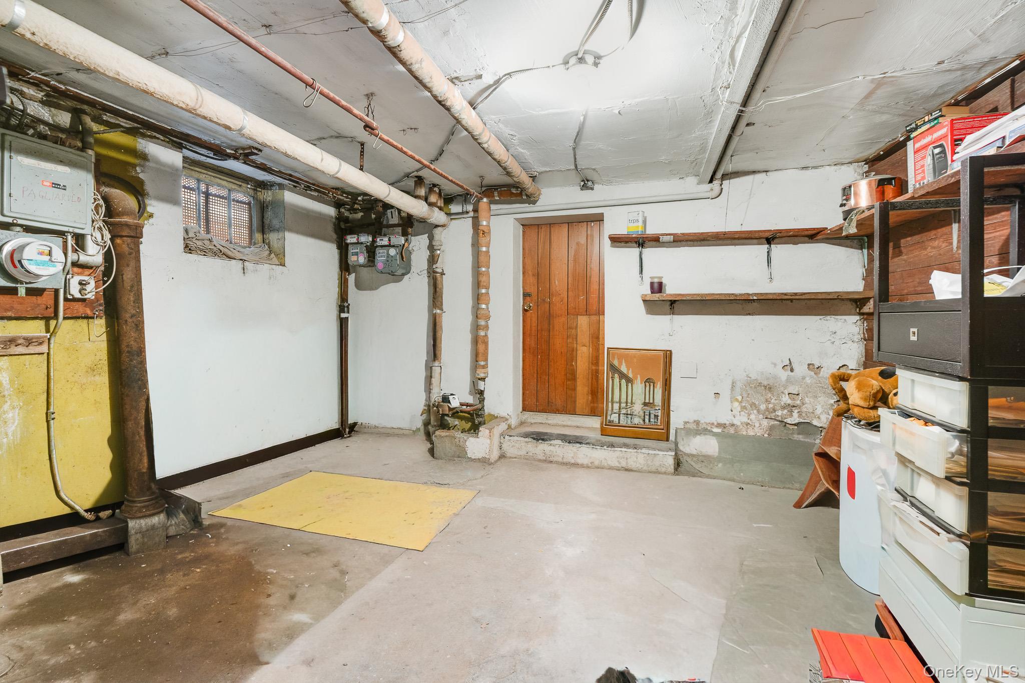 Single Family Buck  Bronx, NY 10461, MLS-940379-32