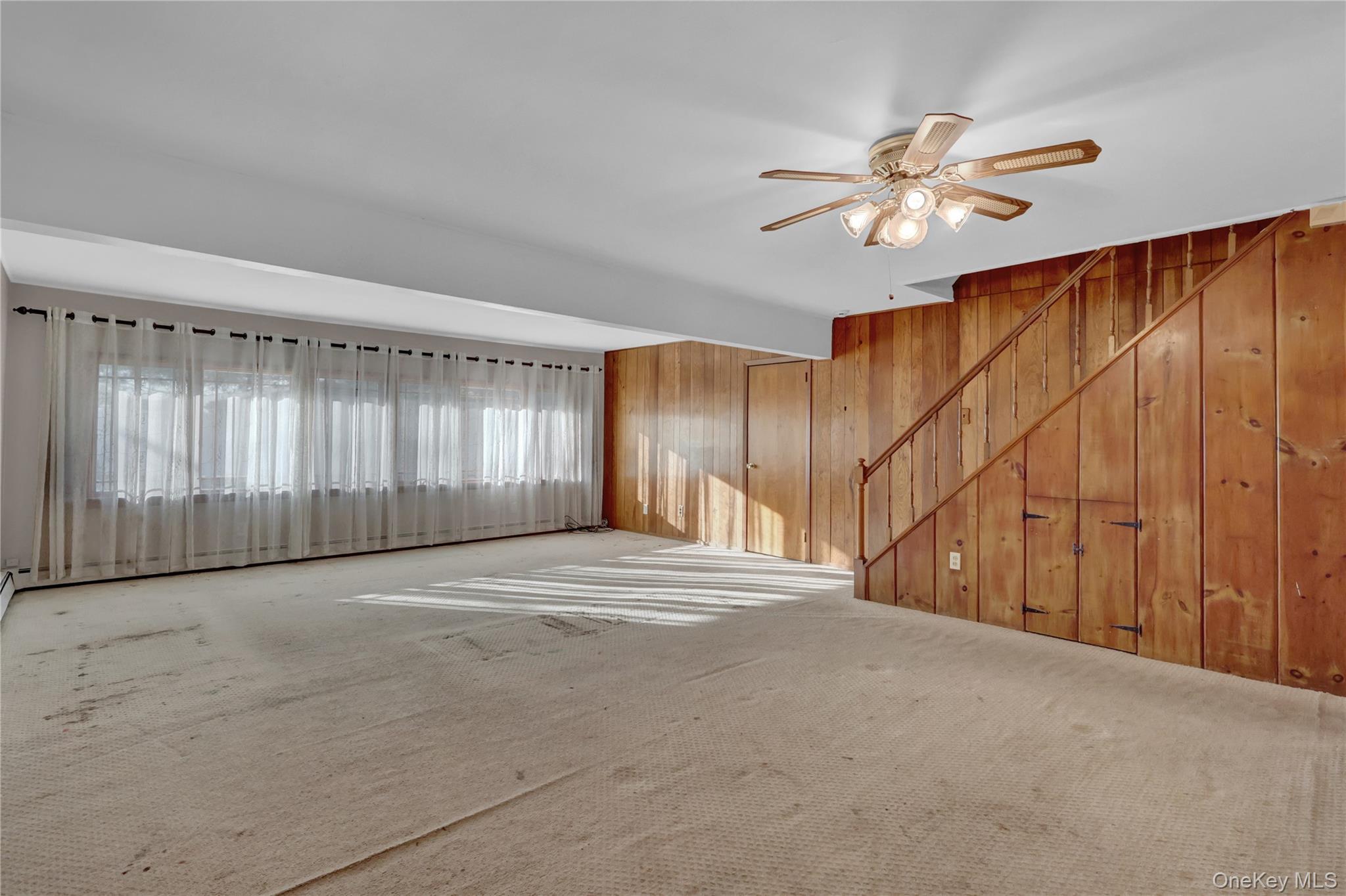 Single Family Welcome Nassau County, NY 11793, MLS-940403-12