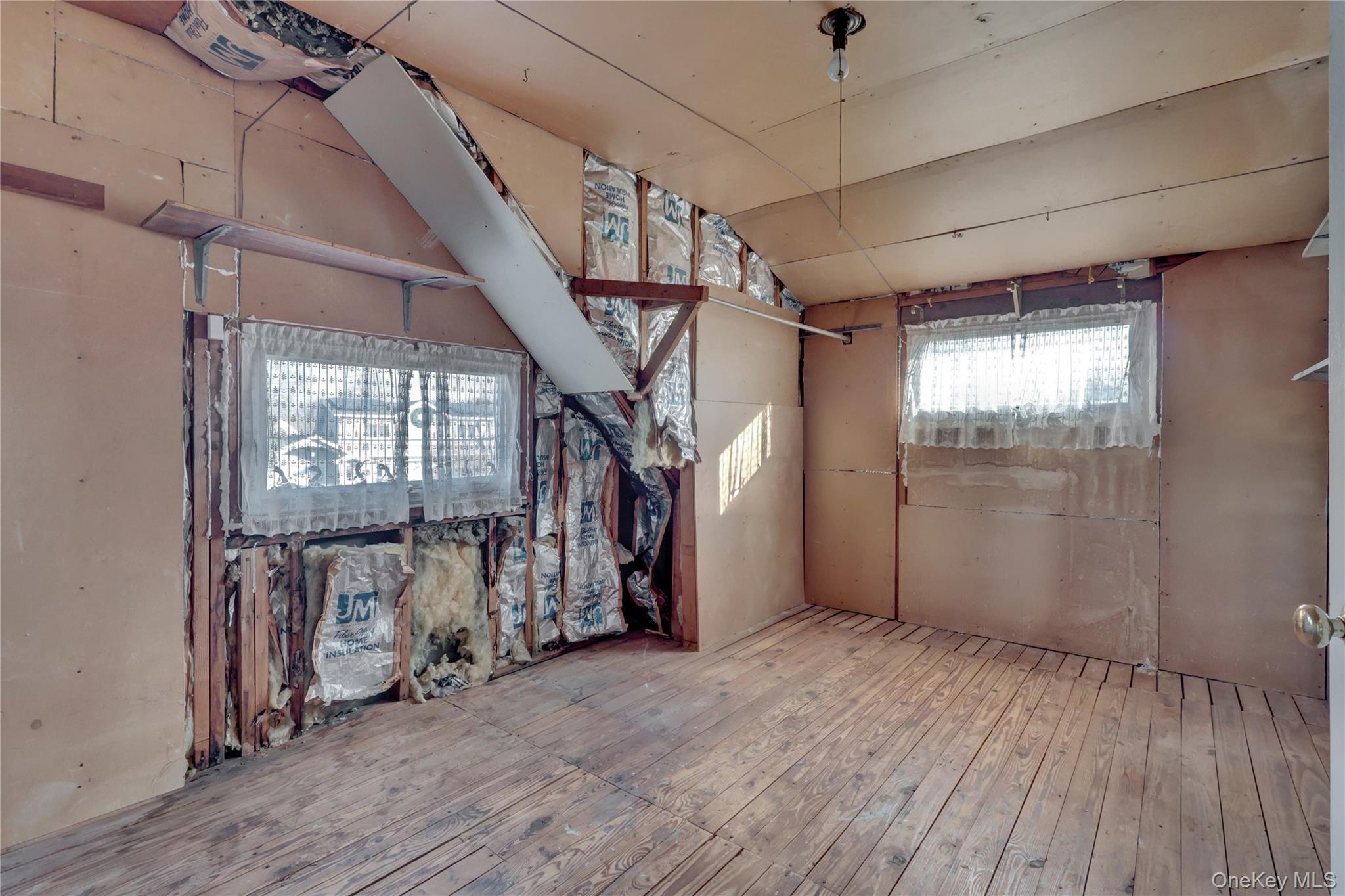 Single Family Welcome Nassau County, NY 11793, MLS-940403-27