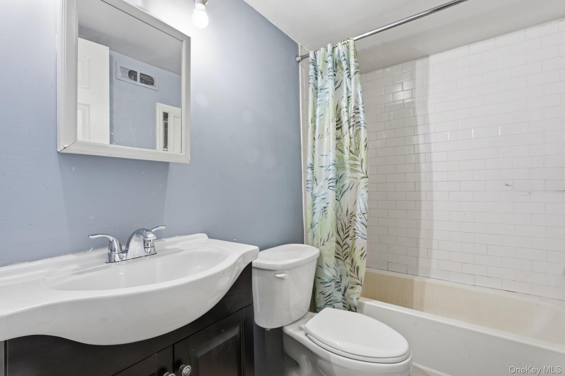 Single Family Timberline  Suffolk County, NY 11717, MLS-940410-11