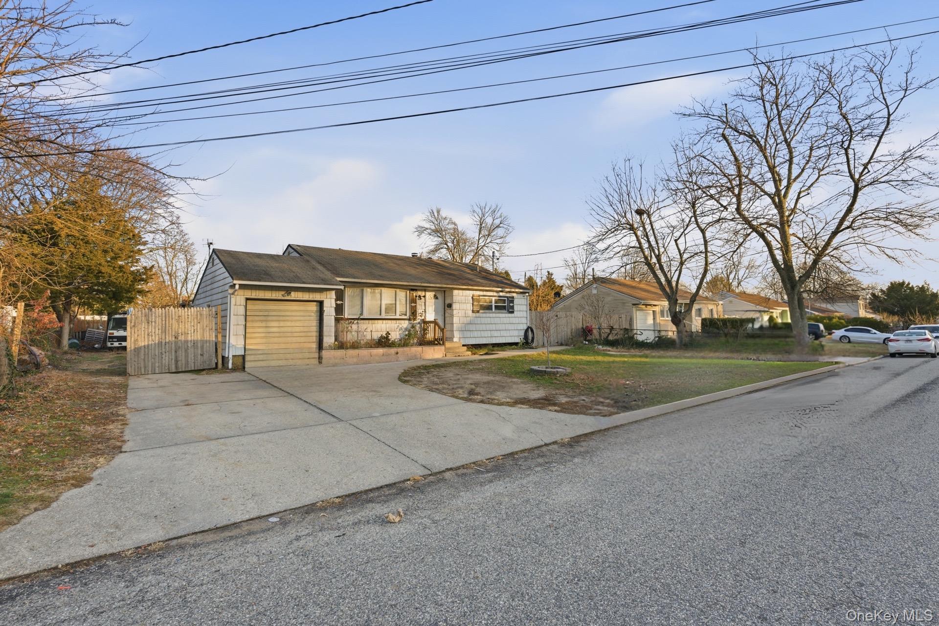 Single Family Timberline  Suffolk County, NY 11717, MLS-940410-2