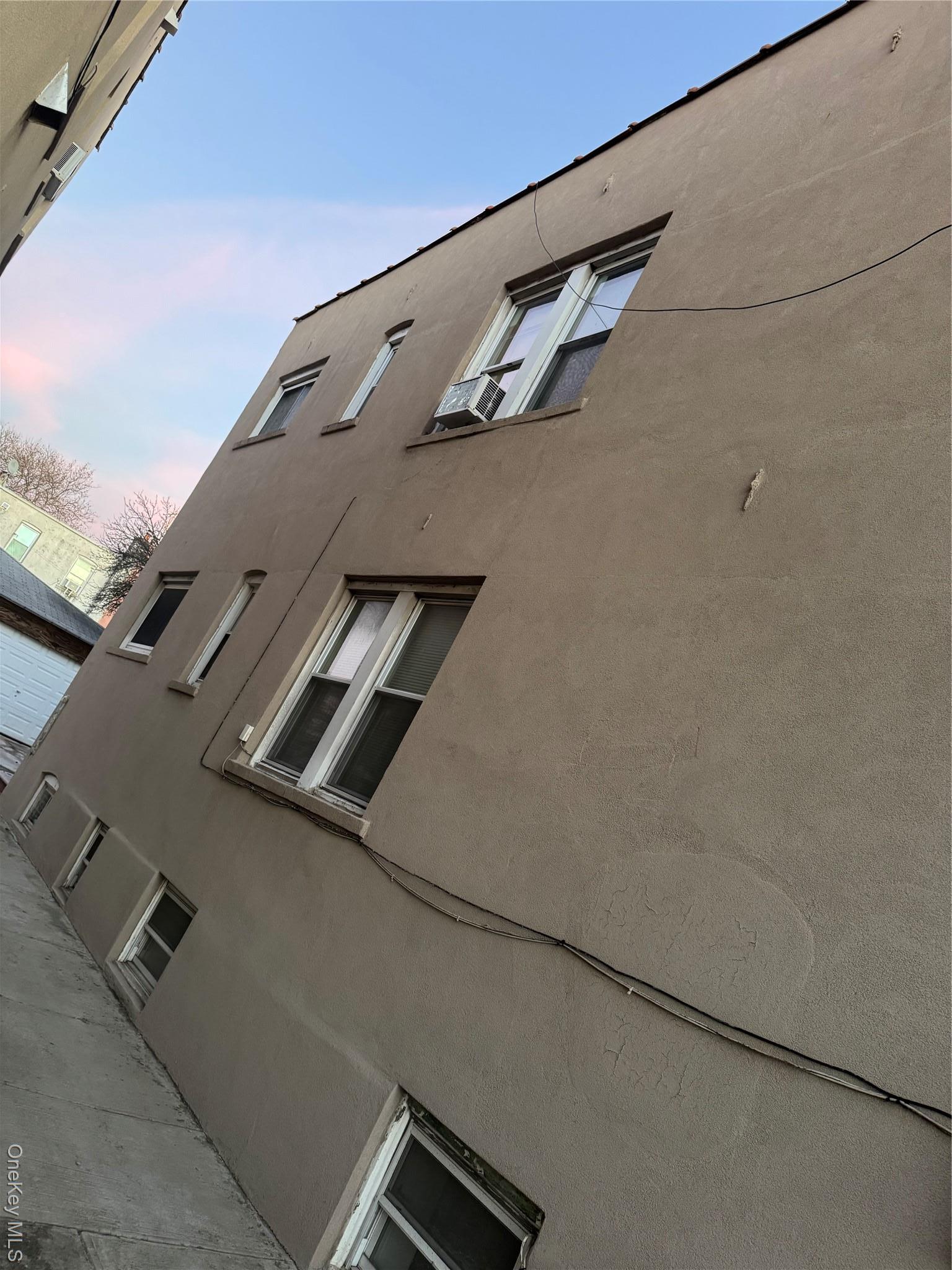 Single Family 97 Queens, NY 11369, MLS-940426-8