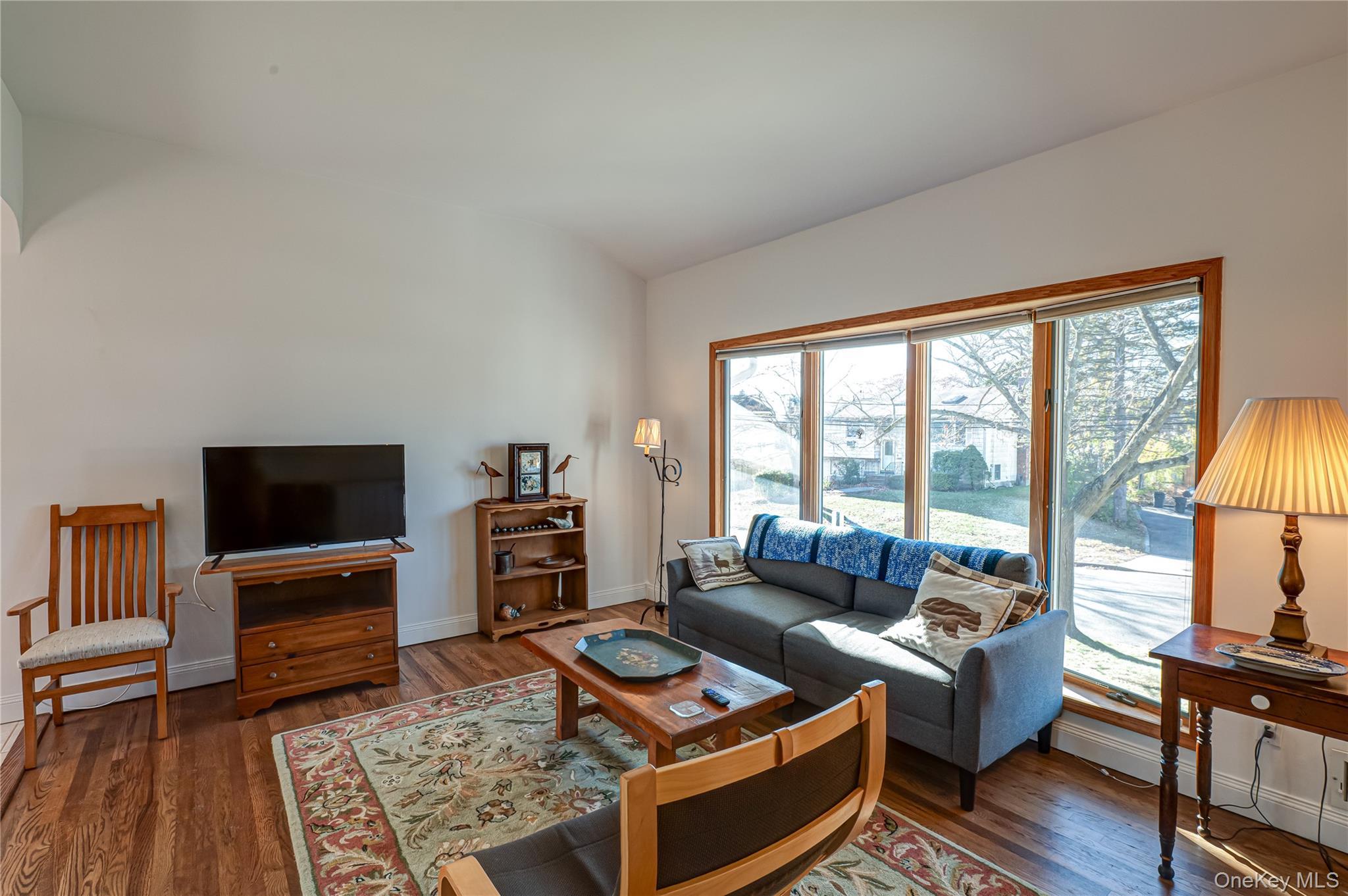 Single Family Fiore Suffolk County, NY 11780, MLS-940433-4