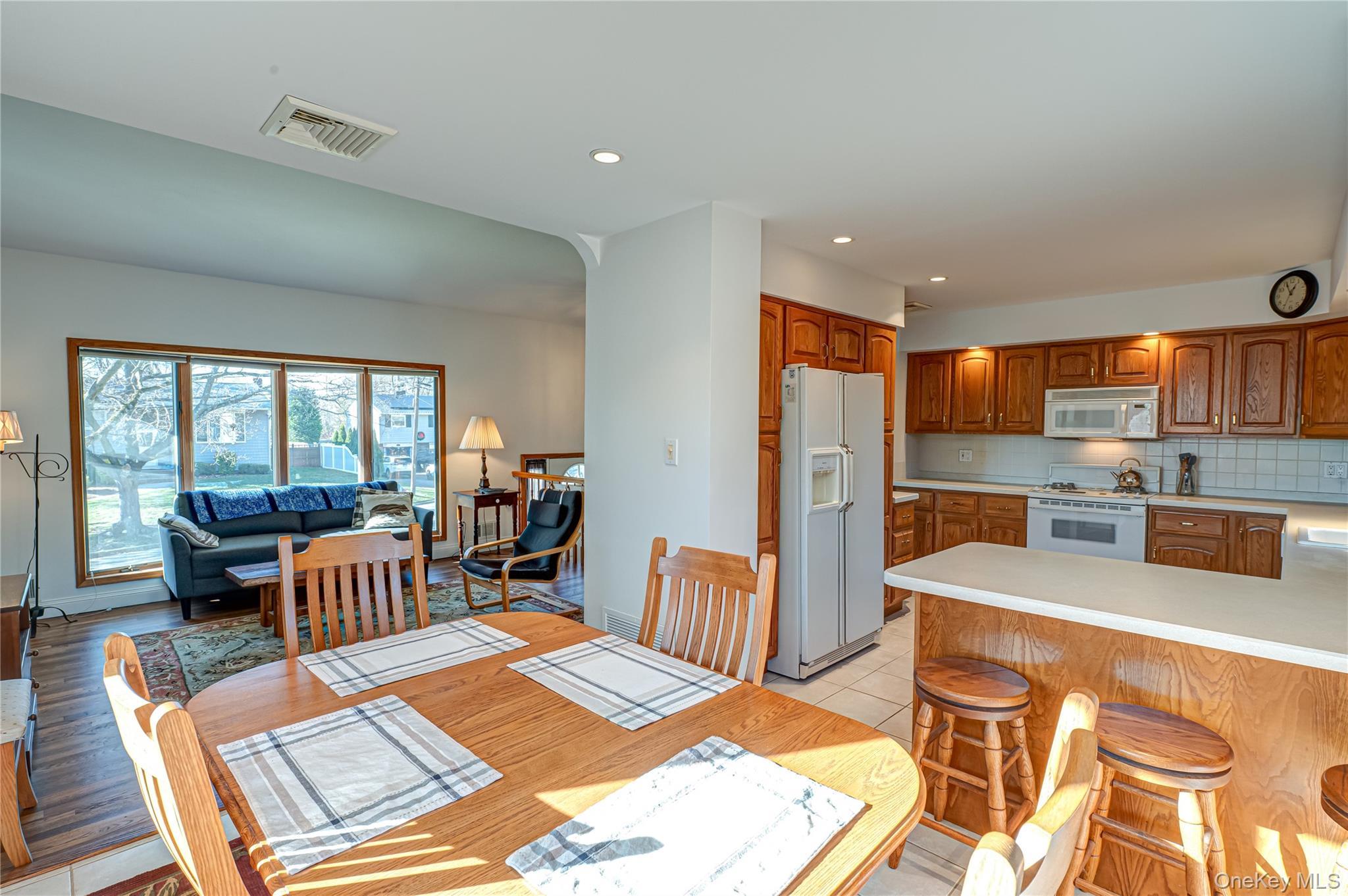 Single Family Fiore Suffolk County, NY 11780, MLS-940433-8