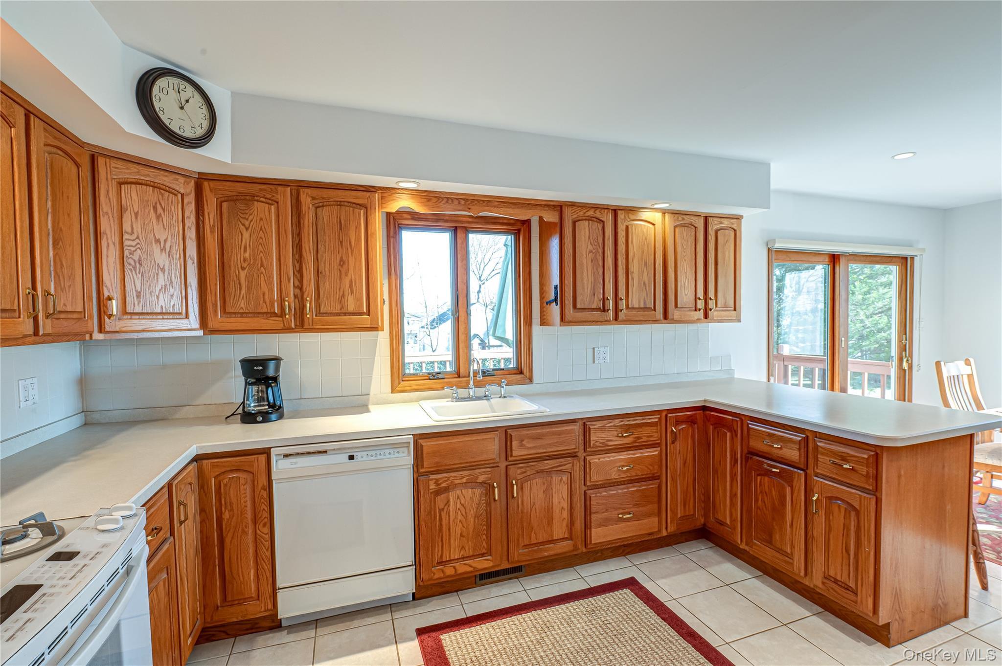 Single Family Fiore Suffolk County, NY 11780, MLS-940433-9