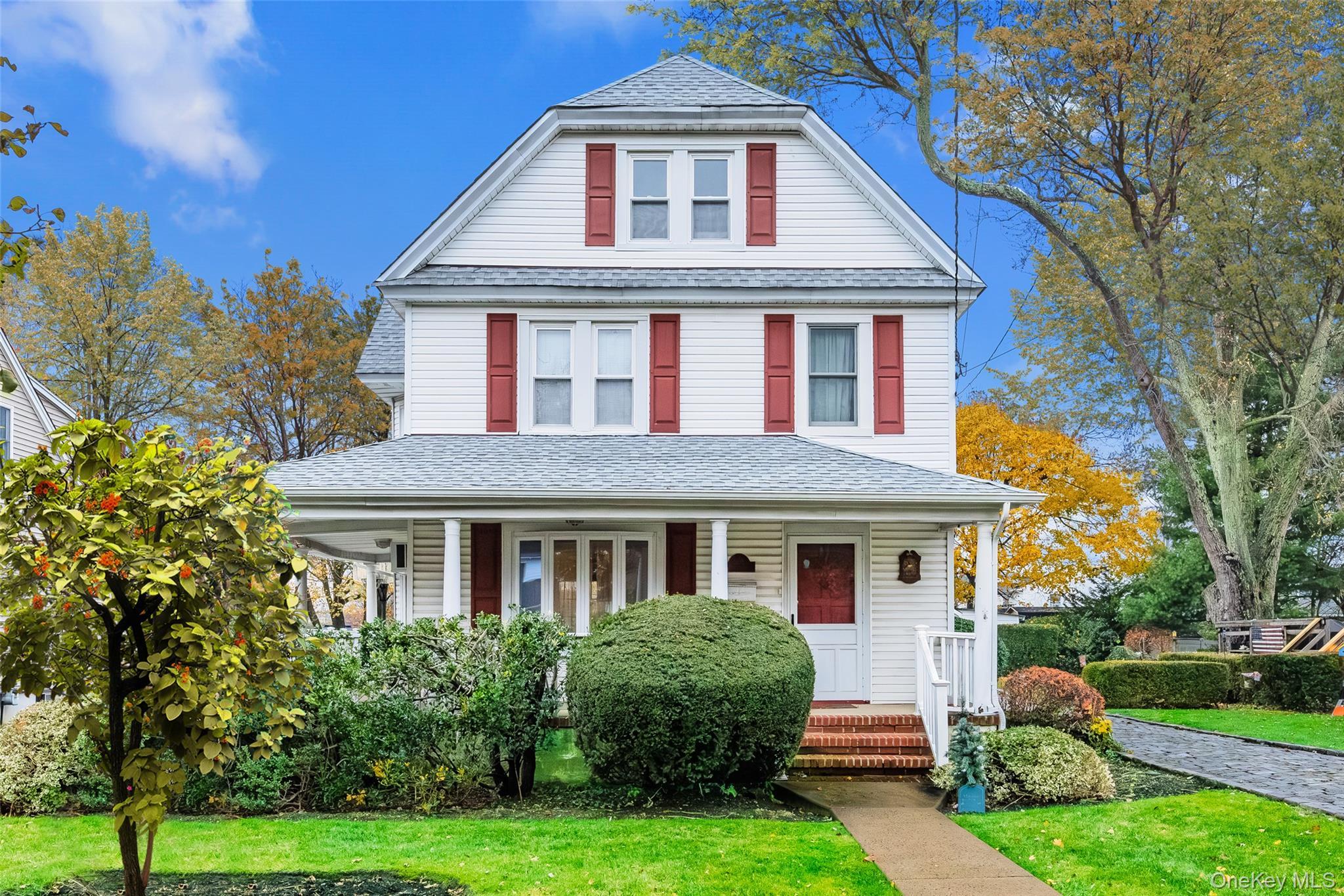 Single Family Saint Marks  Nassau County, NY 11710, MLS-940437-2