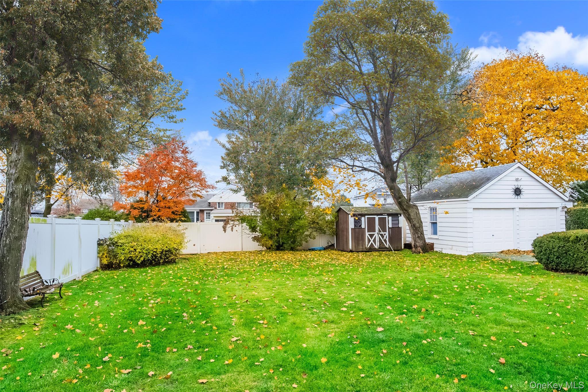 Single Family Saint Marks  Nassau County, NY 11710, MLS-940437-4