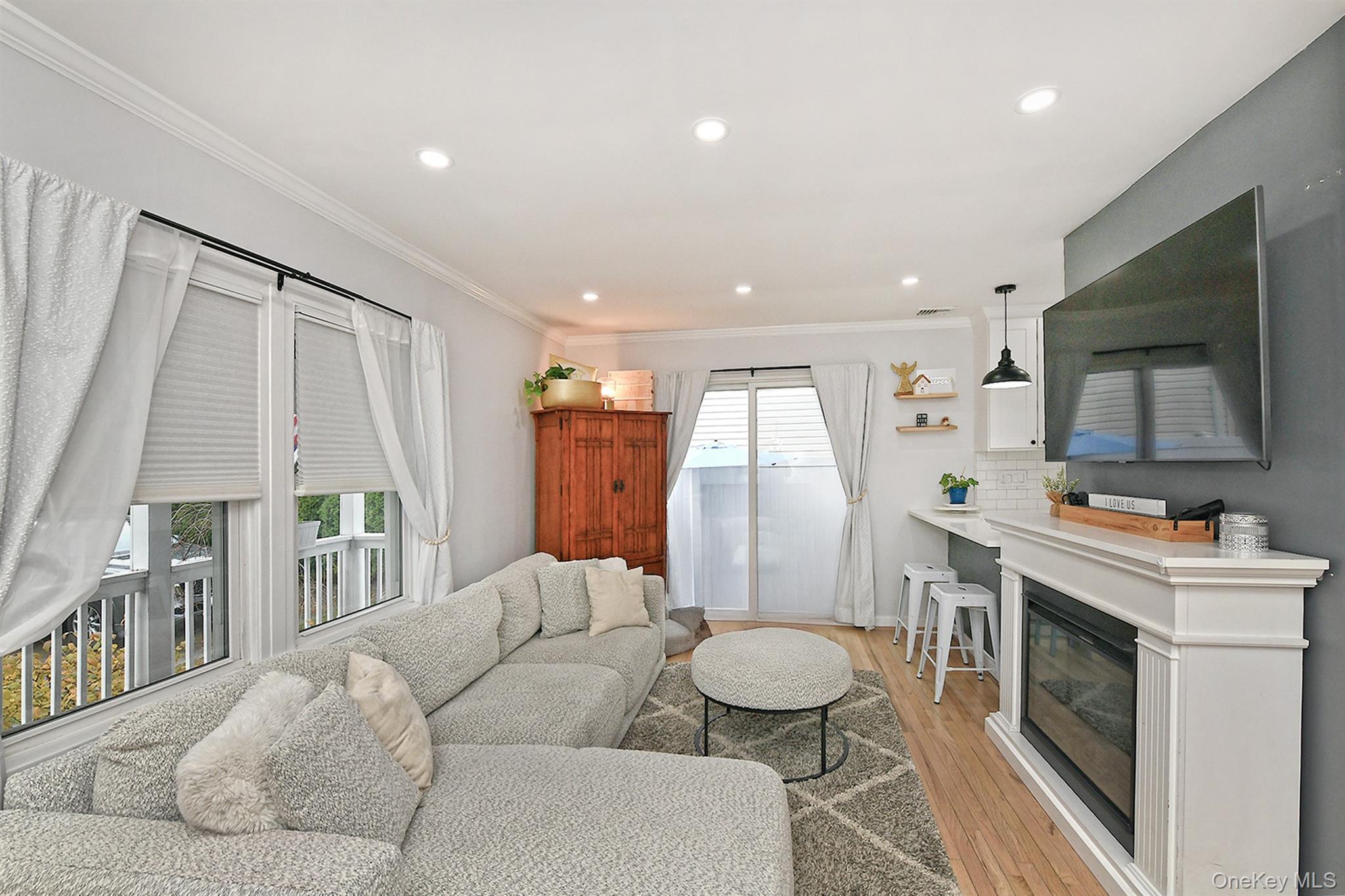 Single Family Beach Nassau County, NY 11566, MLS-940464-14