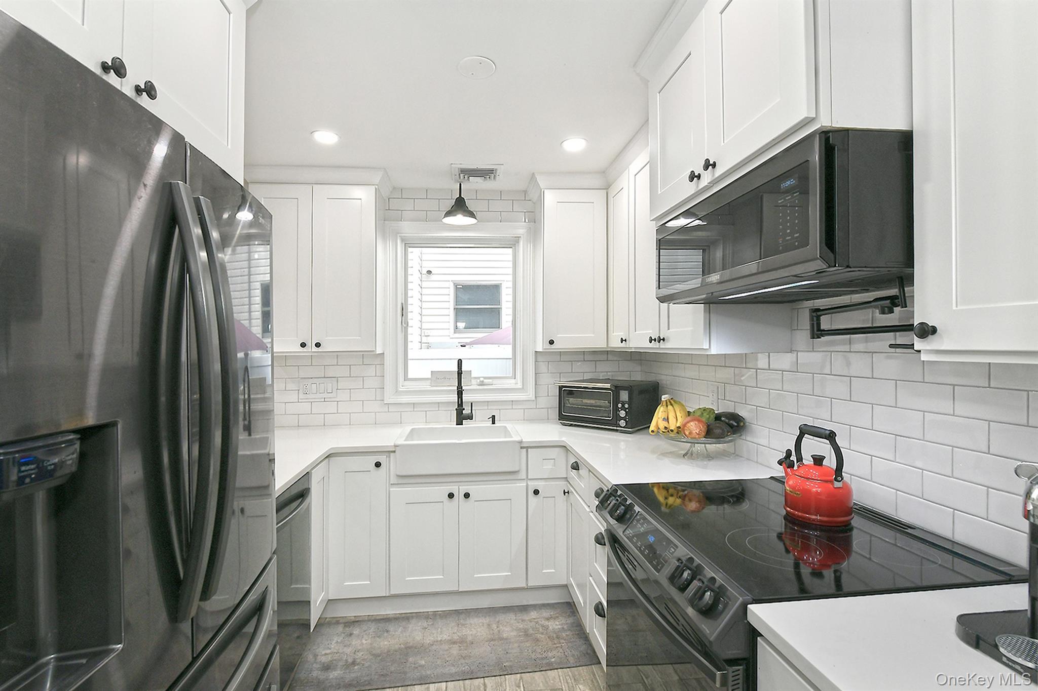 Single Family Beach Nassau County, NY 11566, MLS-940464-17