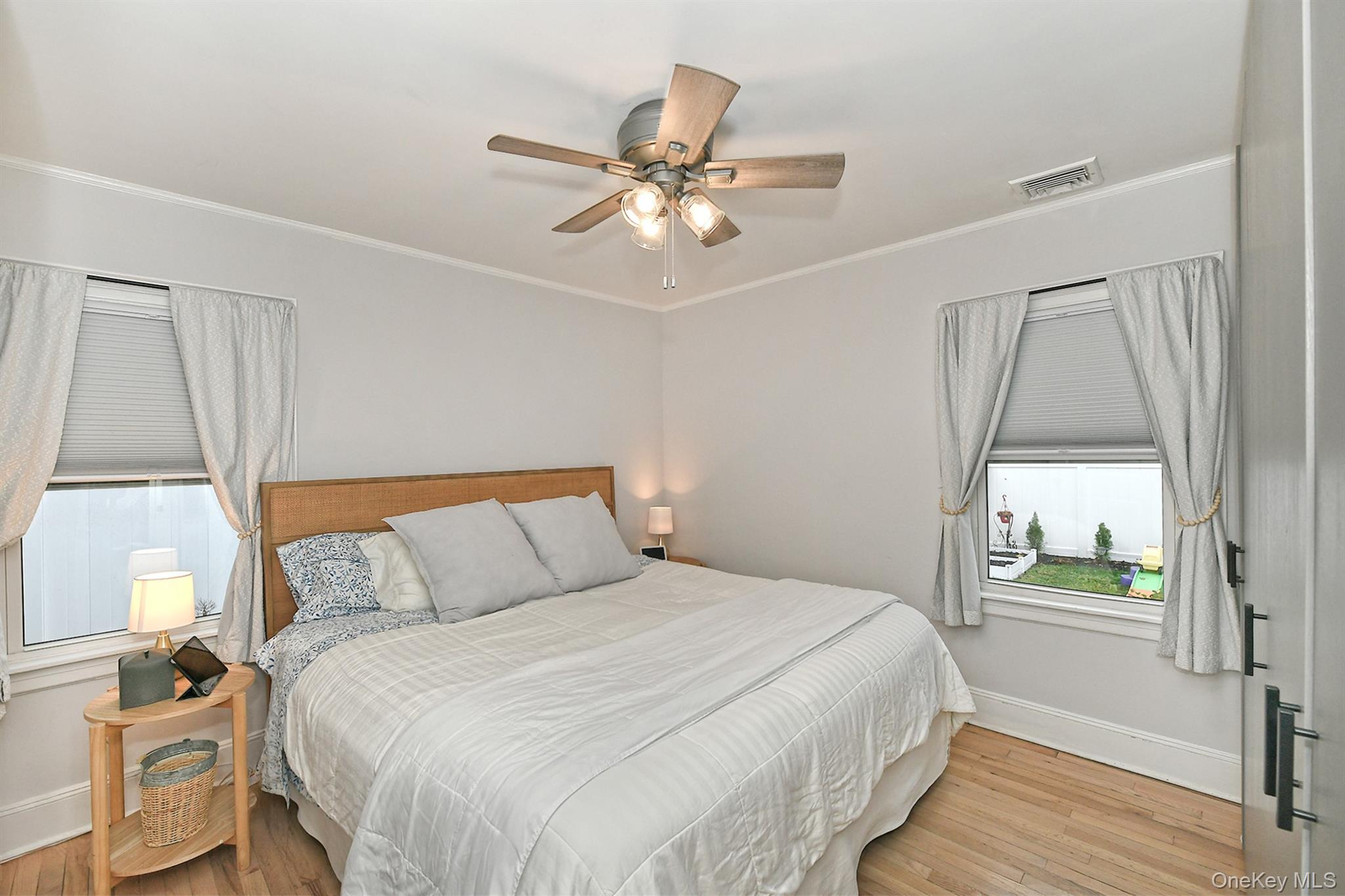 Single Family Beach Nassau County, NY 11566, MLS-940464-22